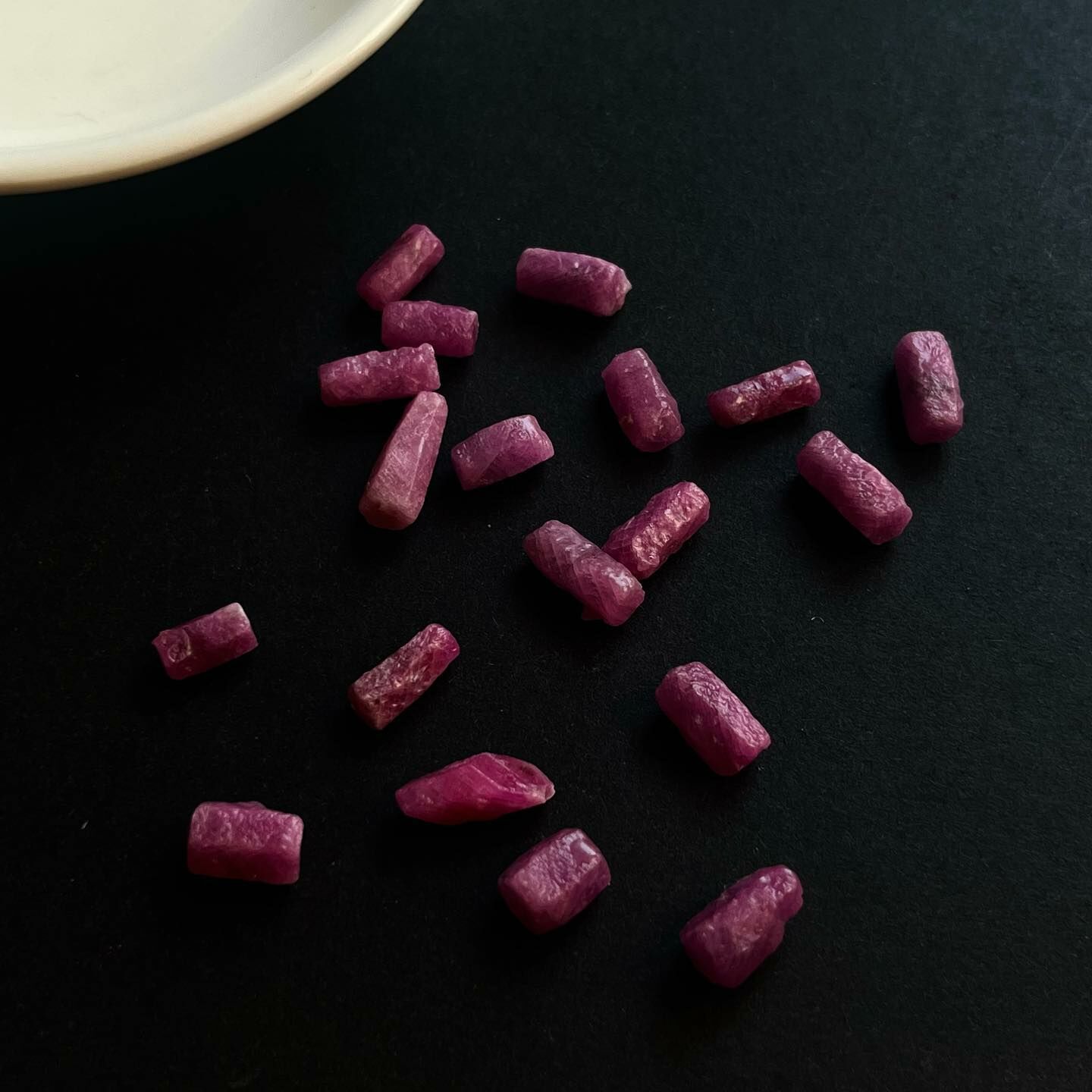 [原石] 泰國粉紅紅寶石