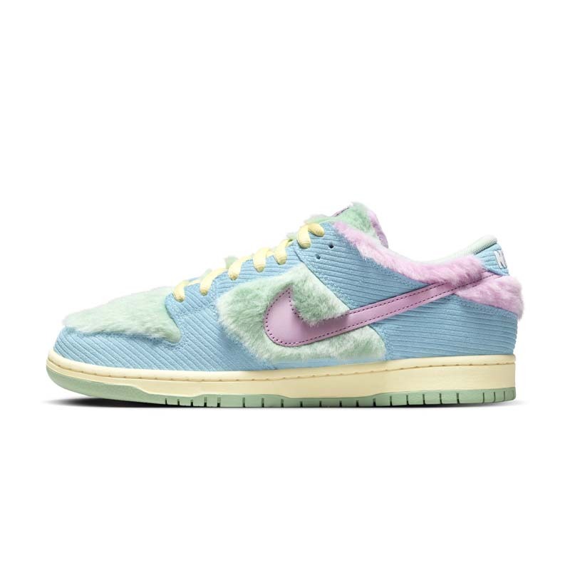 Verdy x Nike Dunk SB Low "Blue Gaze and Enamel Green" 聯名款 絨毛玩具 粉綠 男鞋 男女段 FN6040-400 [台灣現貨]