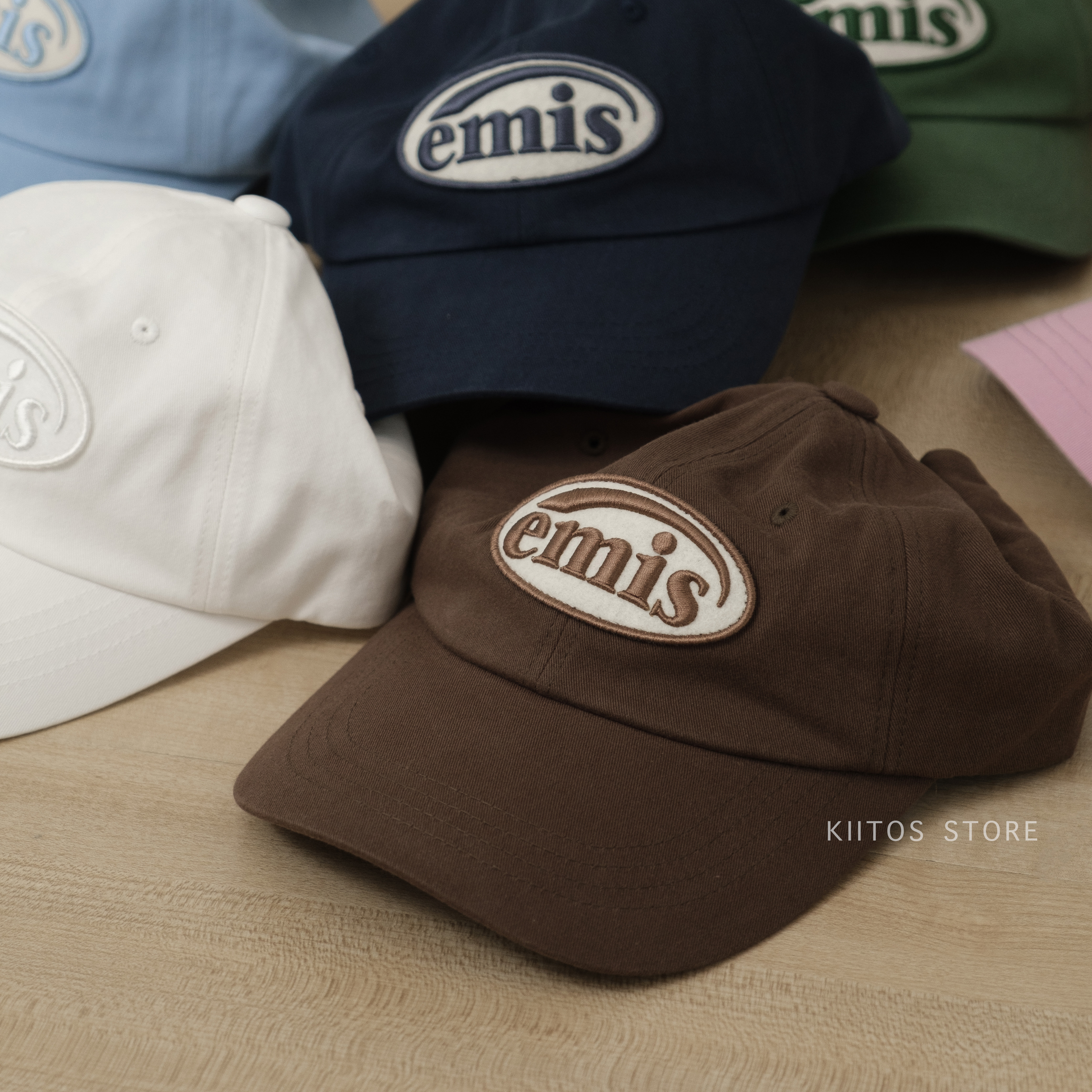 vU04 EMIS TONE ON TONE WAPPEN BALL CAP 韓製同色刺繡棒球帽深藍NAV