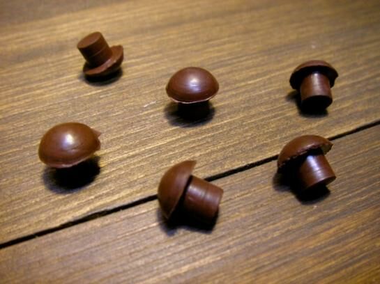 日本進口 渡邊商店 #271-8W #8 茶 平台鋼琴琴蓋 小 橡膠墊 (單顆)