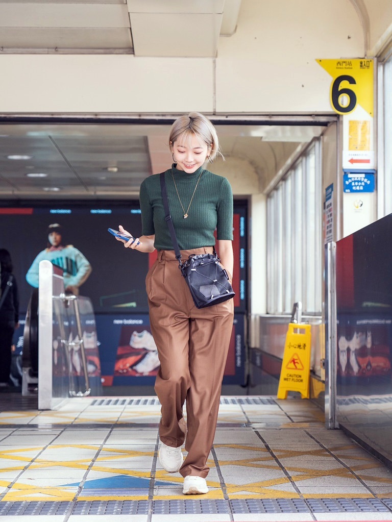 Hanchor,FLOAT,輕量化,小包,斜背包,sacoche,胸前包,防水小包