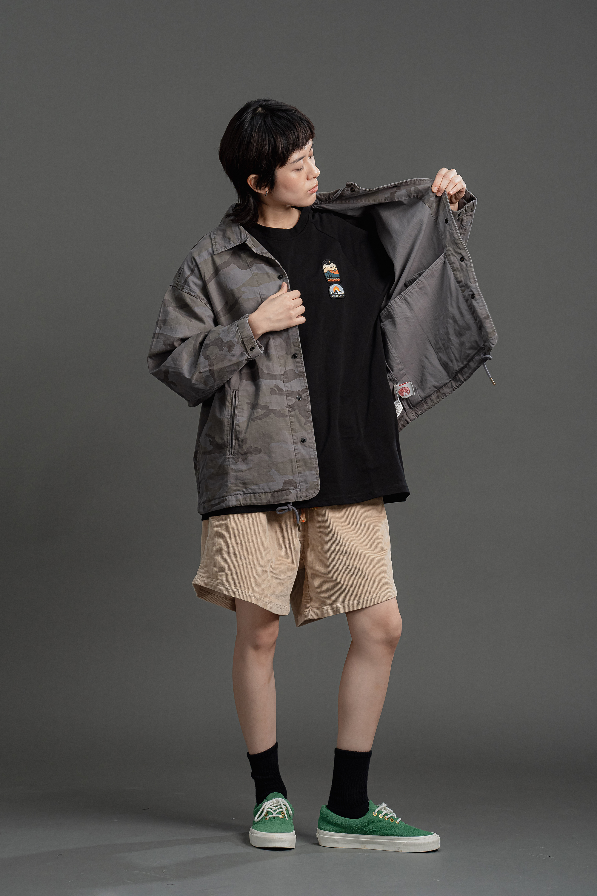 薄款小格紋壓釦翻領外套 3色