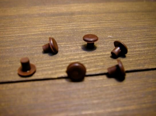 日本進口 渡邊商店 #271-4W #4 茶 直立鋼琴譜架橡膠墊 (單顆)