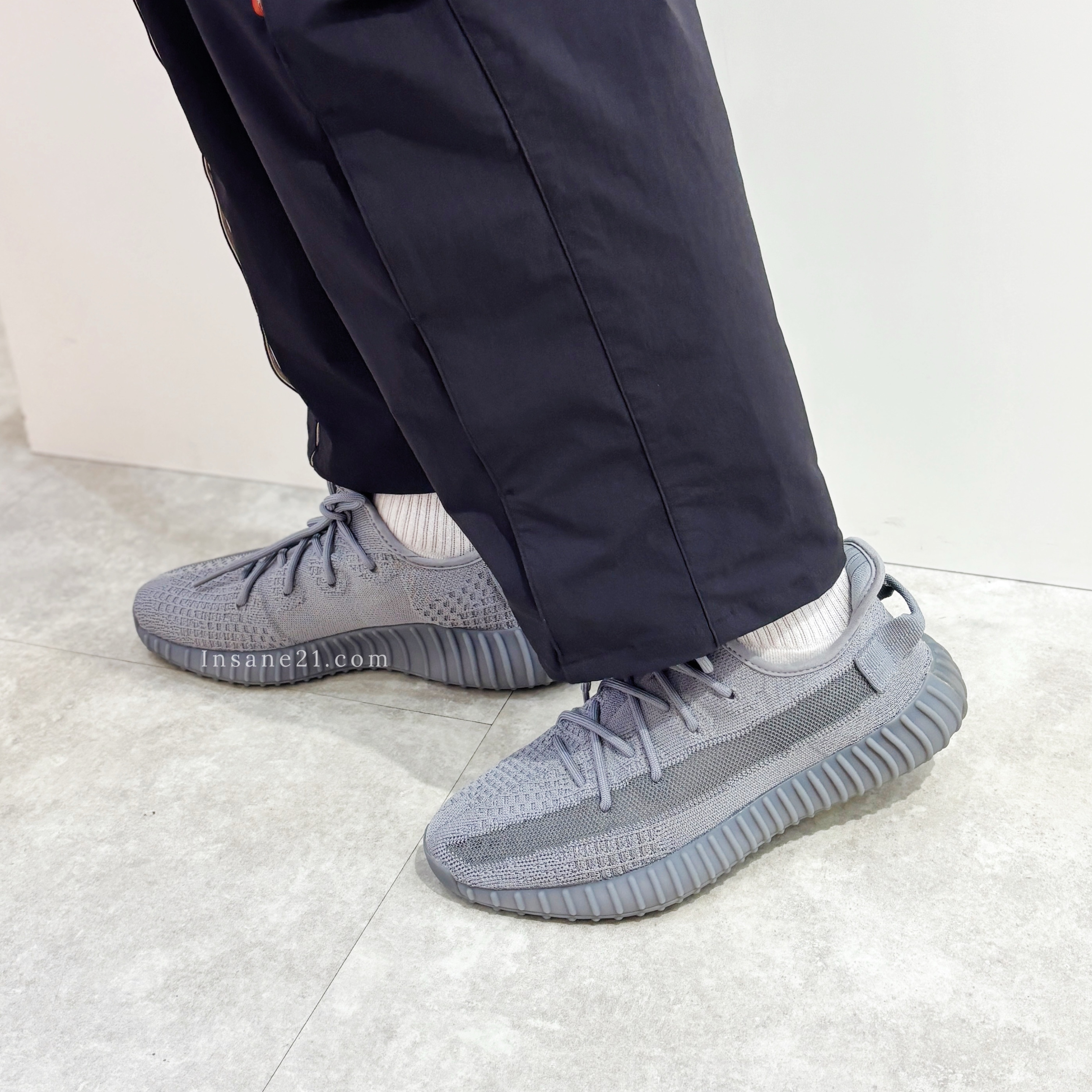 ADIDAS 愛迪達 休閒鞋 YEEZY BOOST 350 V2 鐵灰 水泥灰 IF3219