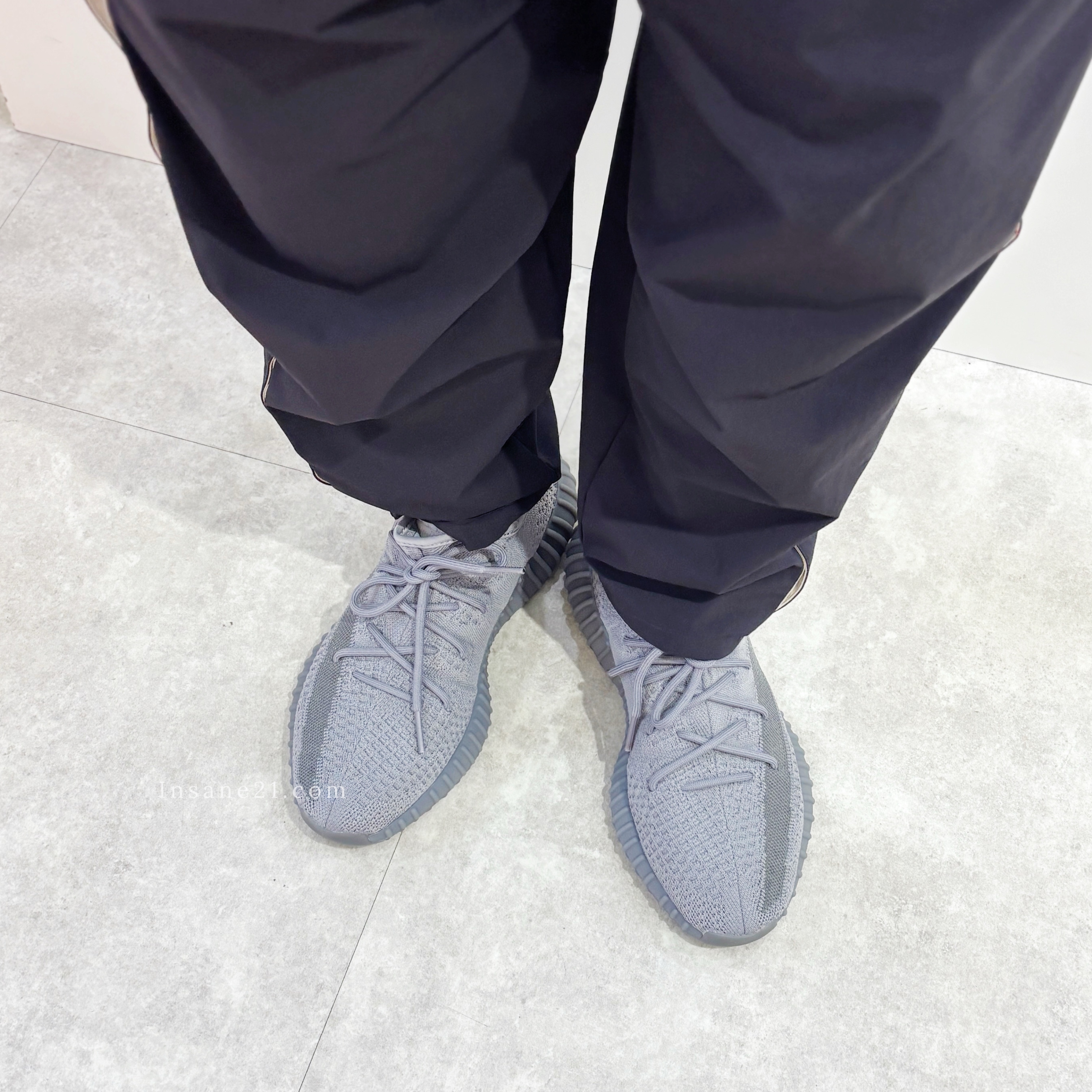 ADIDAS 愛迪達 休閒鞋 YEEZY BOOST 350 V2 鐵灰 水泥灰 IF3219