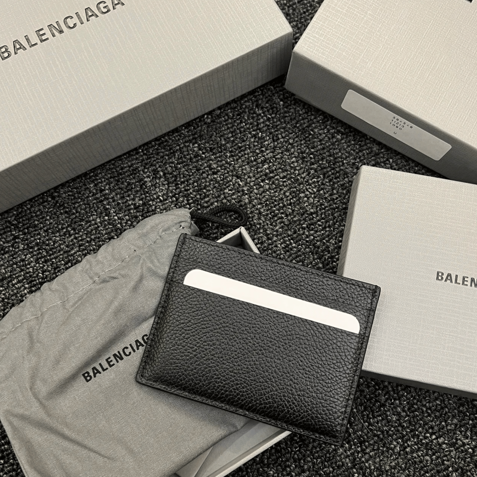 【NICE 歐美日韓代購】24SS Balenciaga 巴黎世家零錢包上海經銷商🔥經典logo小牛皮卡包 卡夾 短夾