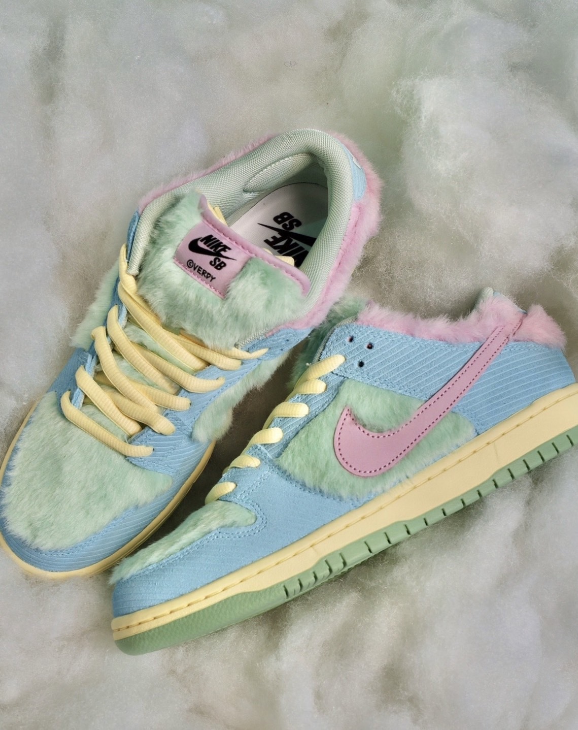 預購 Verdy x Nike Dunk SB Low 毛絨玩具 粉綠 聯名款