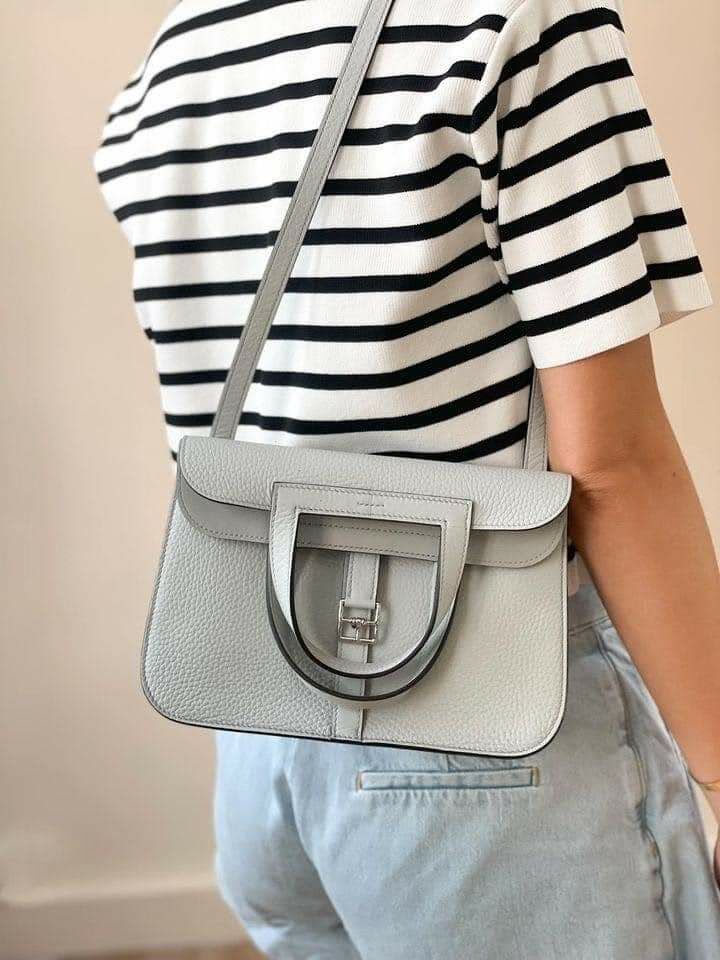 Preloved Hermès Halzan TC Leather Bleu Pale PHW HK$49,500 (HK$2,000 即時落訂)