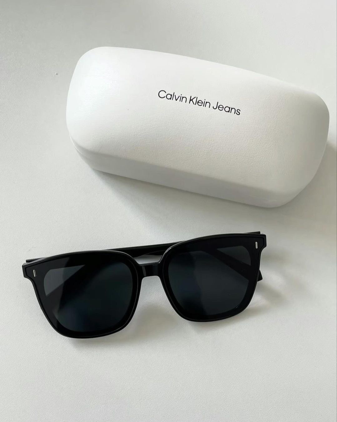 Calvin Klein Jeans 不挑臉型 瘦小臉墨鏡 男女同款