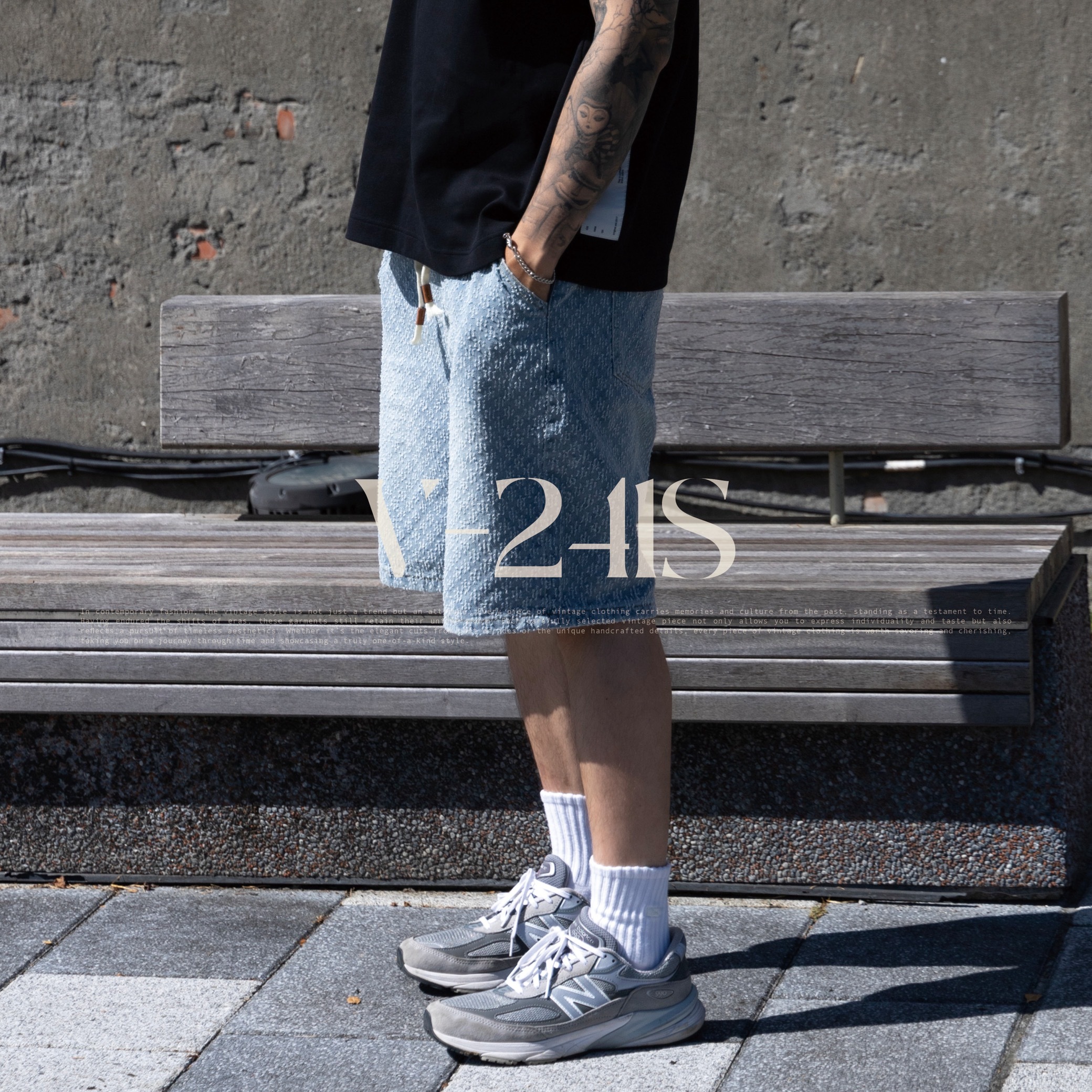 VINTAGE - Destroys Denim Shorts " V241S "