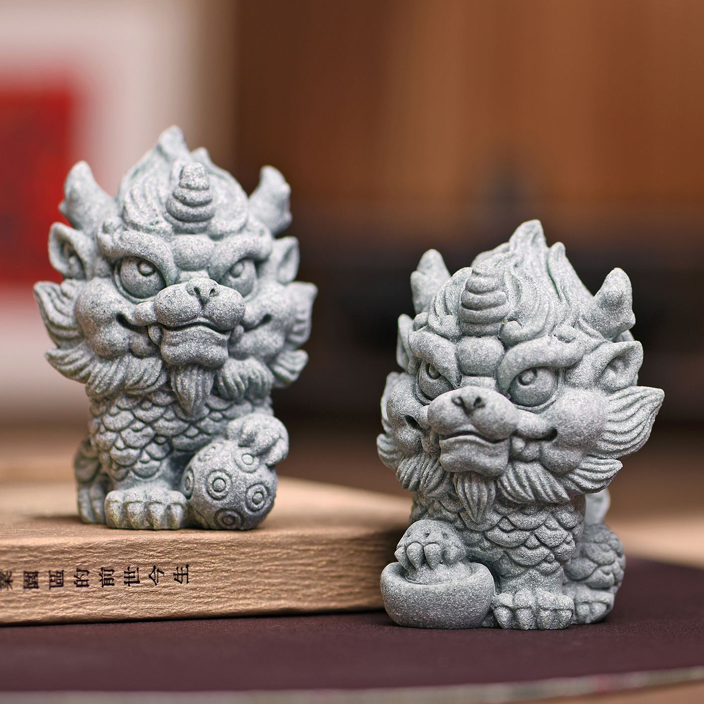 傳藝工坊- 『招財臨門Q版迷你麒麟』祥獸迷你款青砂石塑