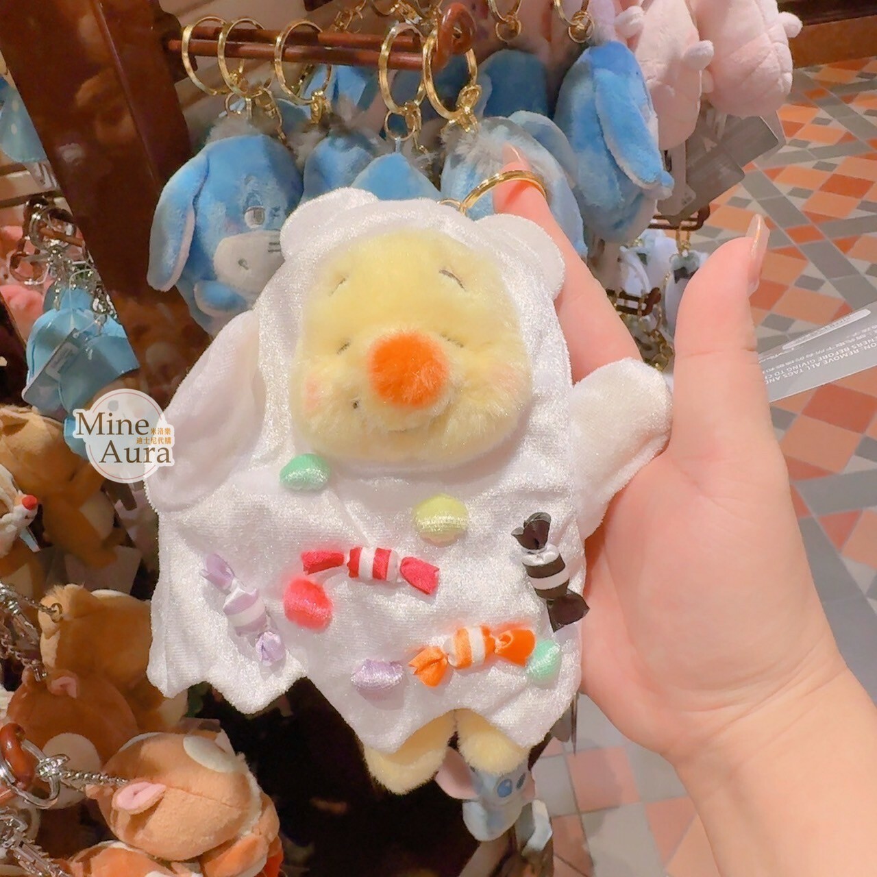 2024 萬聖節限定 小熊維尼 Winnie the Pooh 白色鬼魂幽靈 絨毛 鑰匙圈 吊飾 -香港迪士尼樂園