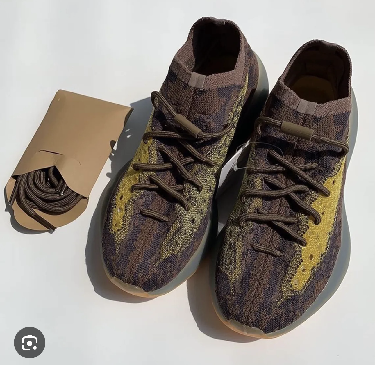 【預訂】 G0922100 Adidas yeezy boost 380 lmnte