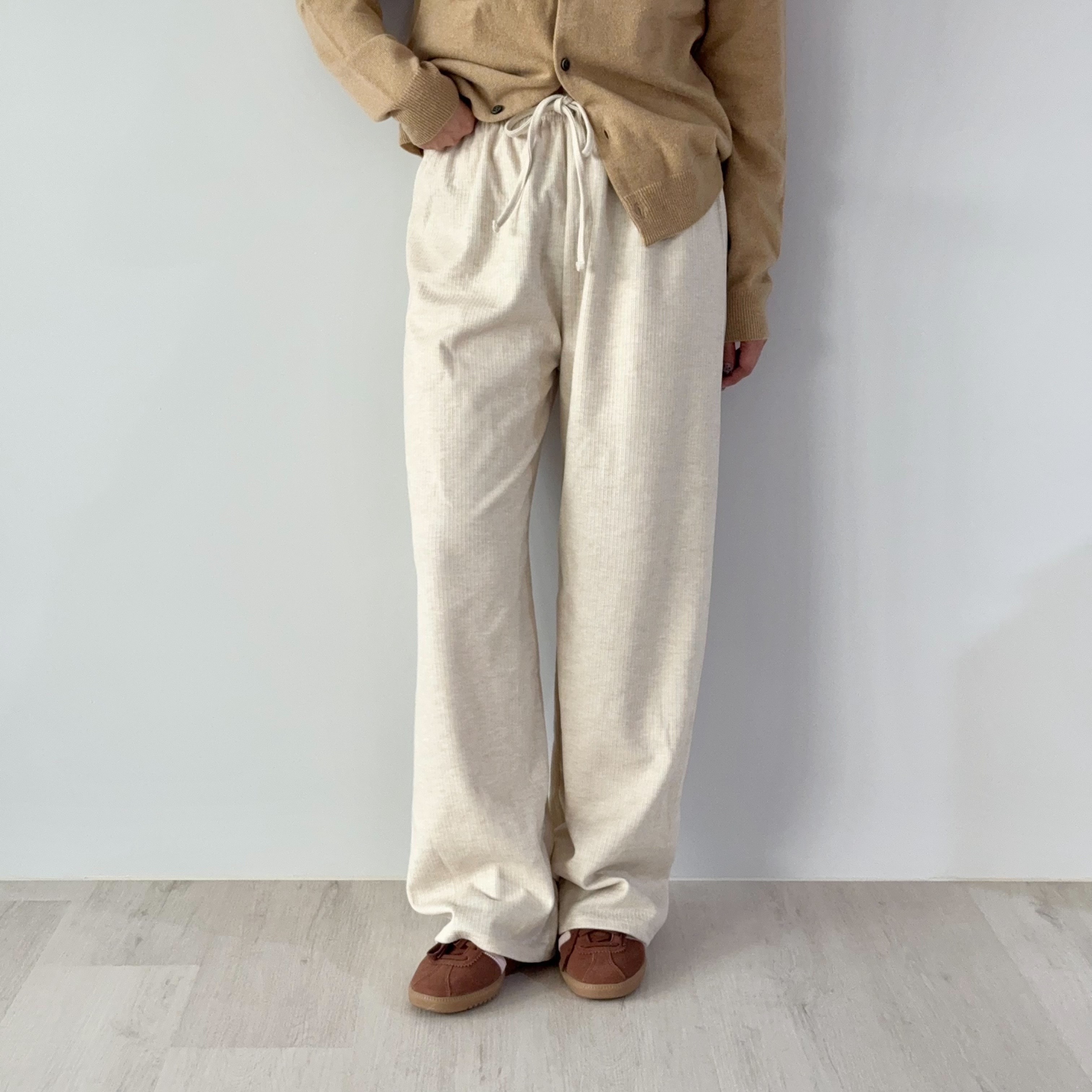 現貨┃韓國選品 韓國製 綁帶 鬆緊 壓紋 落地 直筒褲