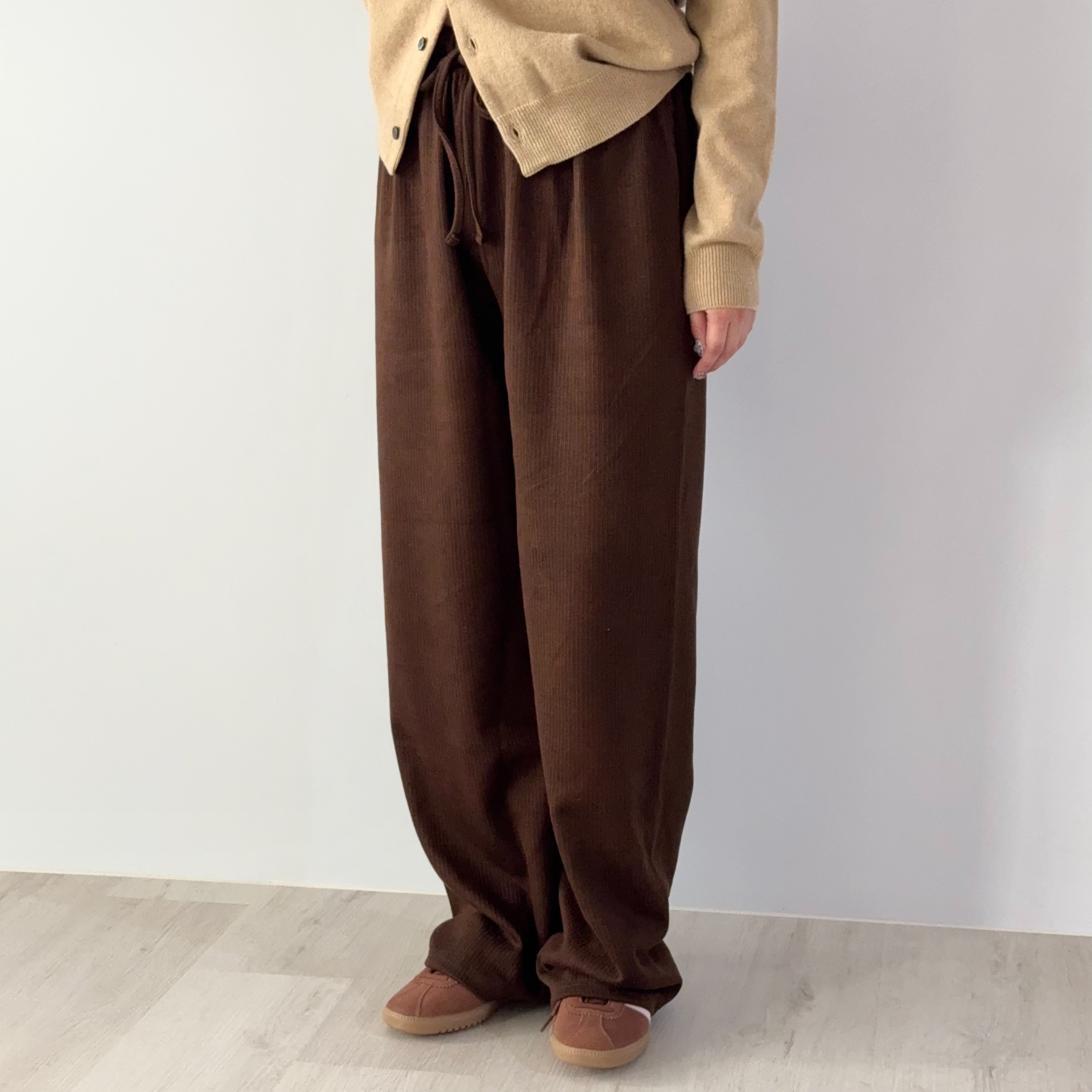 現貨┃韓國選品 韓國製 綁帶 鬆緊 壓紋 落地 直筒褲