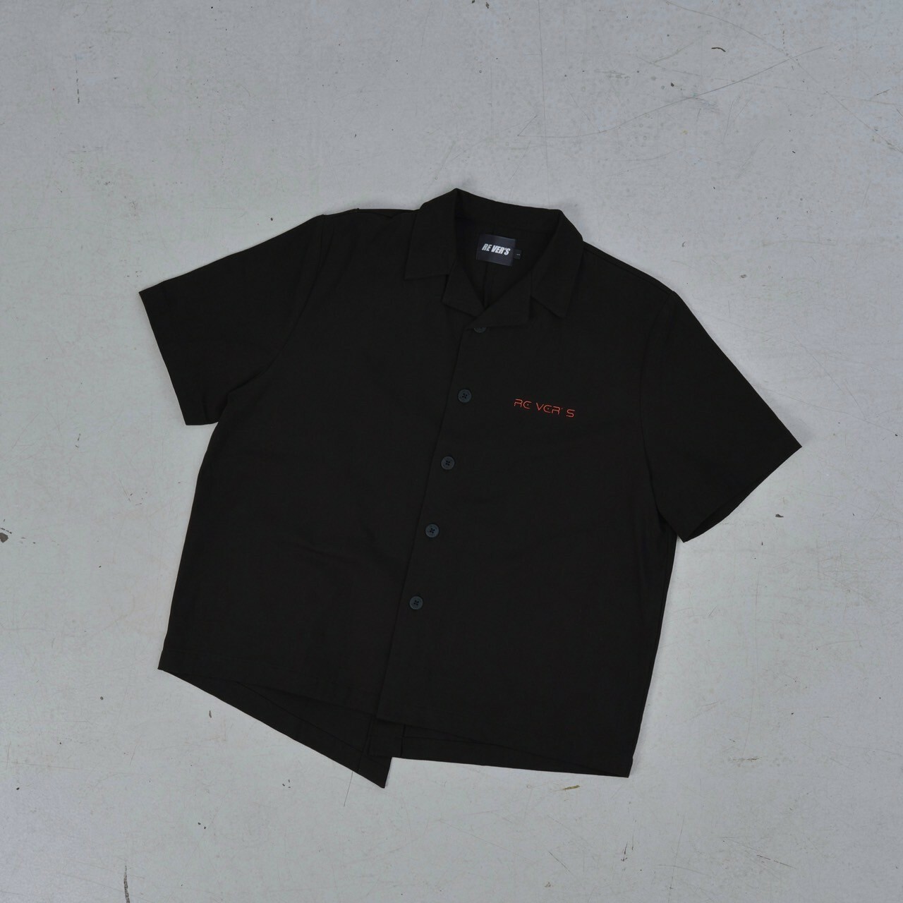 RE VER'S / NOIR 黑紅刺繡Logo 切割解構襯衫 - BLACK DAWN -