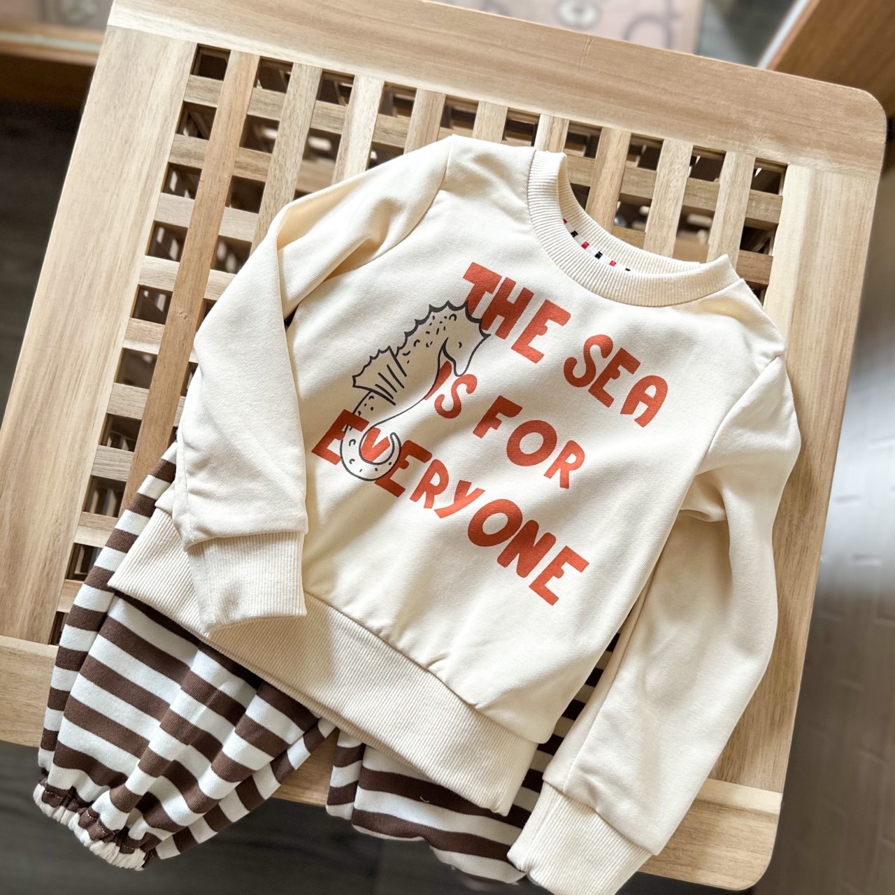 【限量】米色海馬-秋冬長袖上衣(90-140)