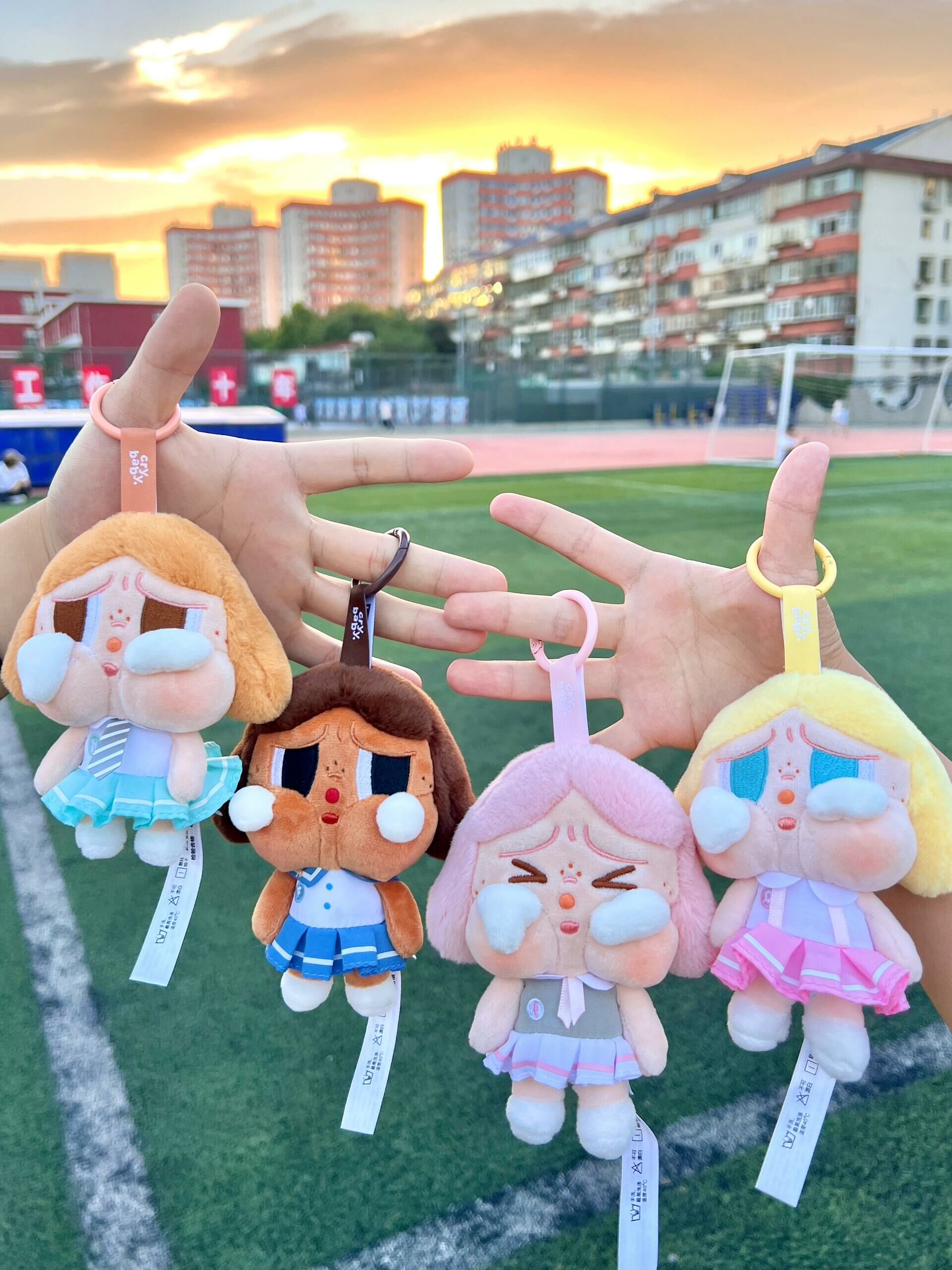 POPMART 泡泡瑪特 CRYBABY 哭娃 落日歌會 毛絨 系列盲盒6+1款 (任買兩件711免運)/預購