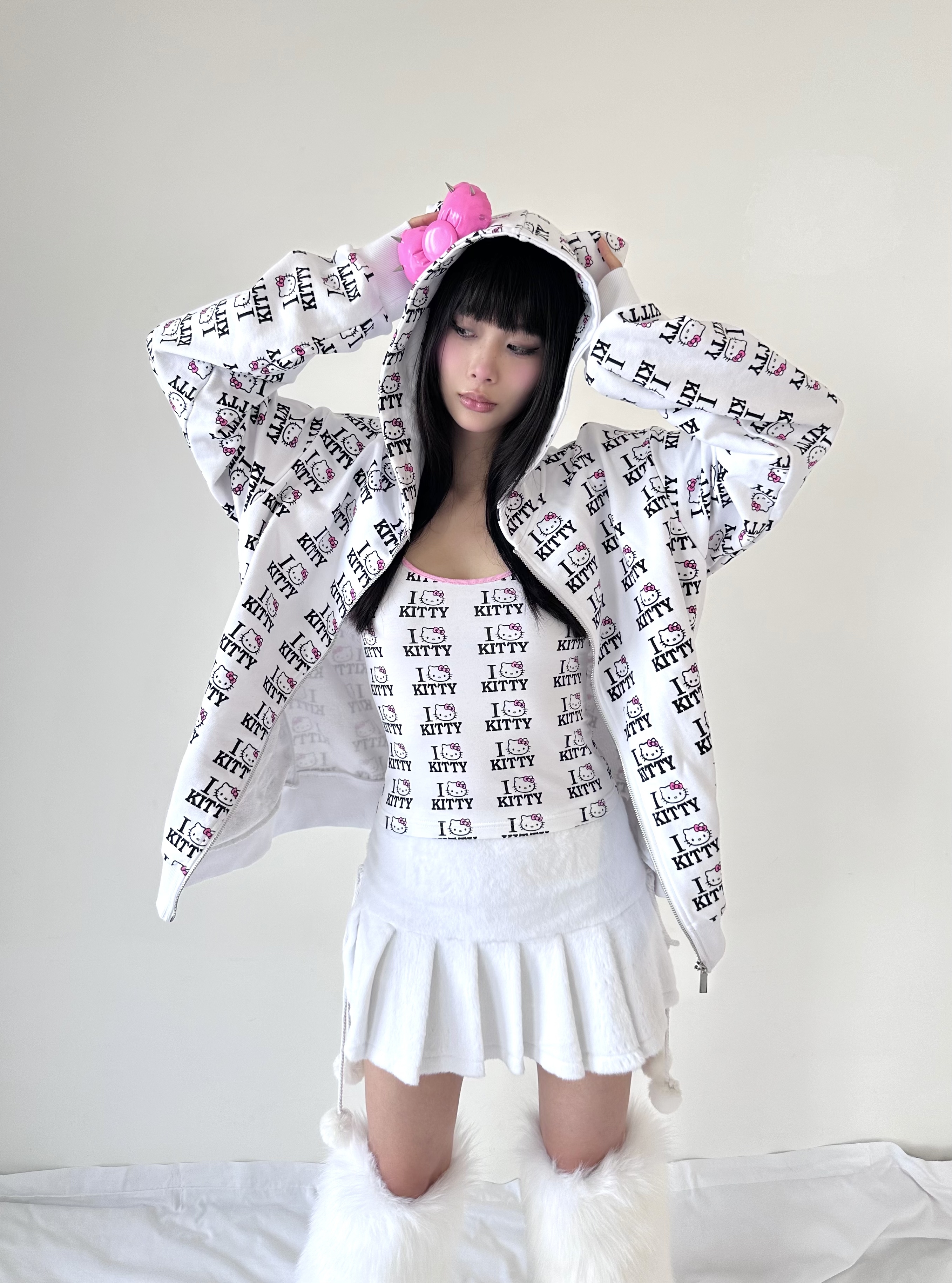 ArtByTastybabe 滿版KITTY 貓耳蝴蝶結 連帽外套 白色