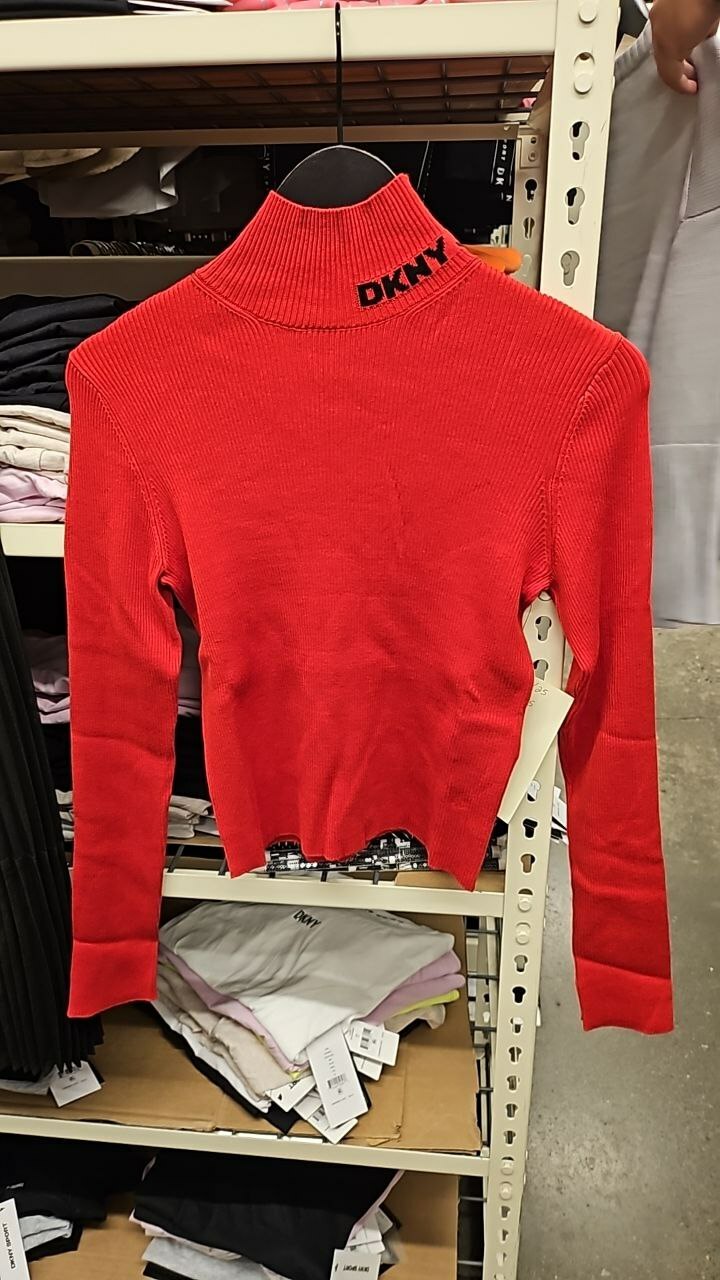 U] DKNY WOMEN'S RIB LOGO MOCK NECK,RED LIGHT, DJ4R0450-ILR
