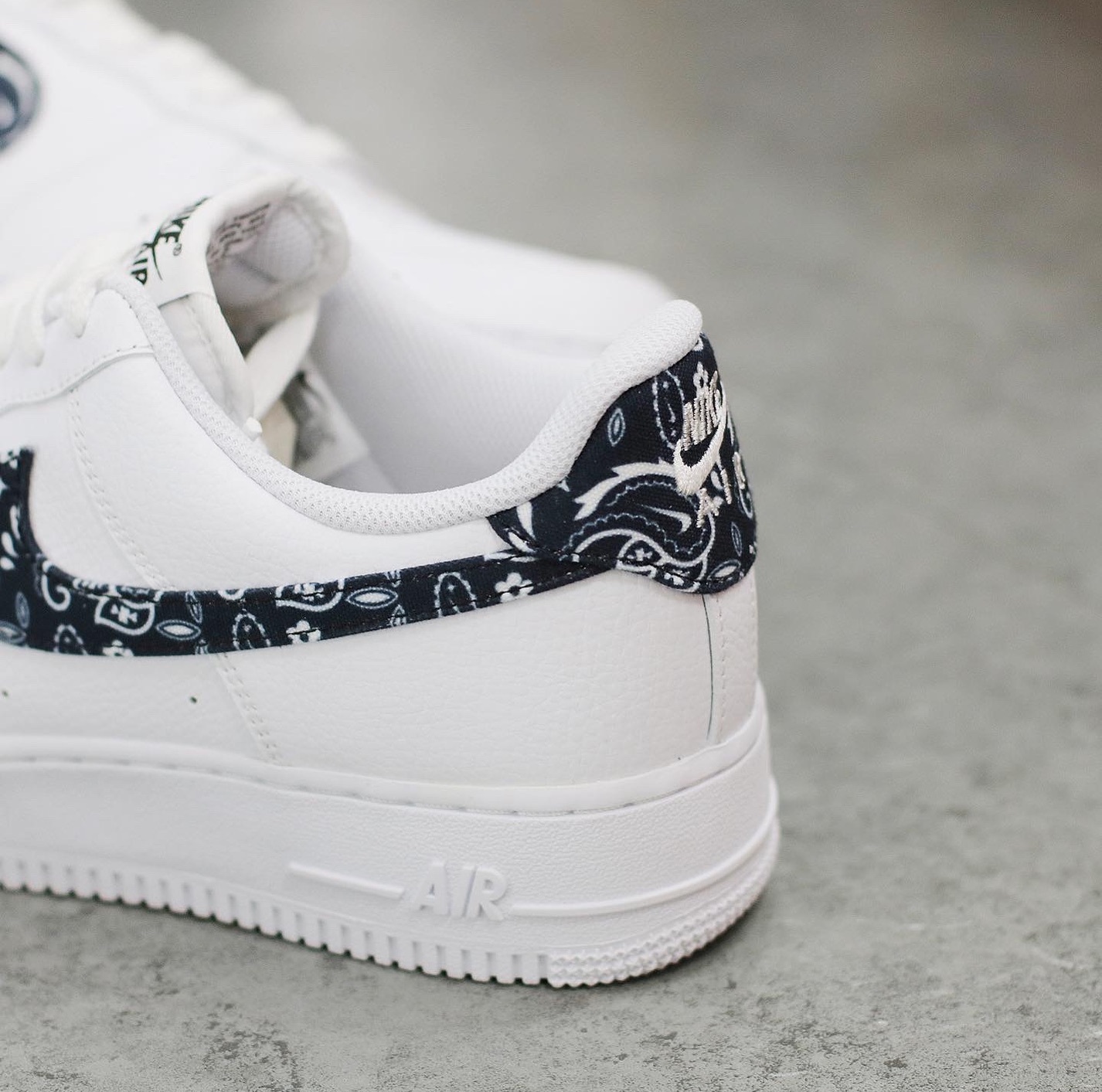 Nike Air Force 1 Low '07 Essential White Black Paisley  DH4406-101