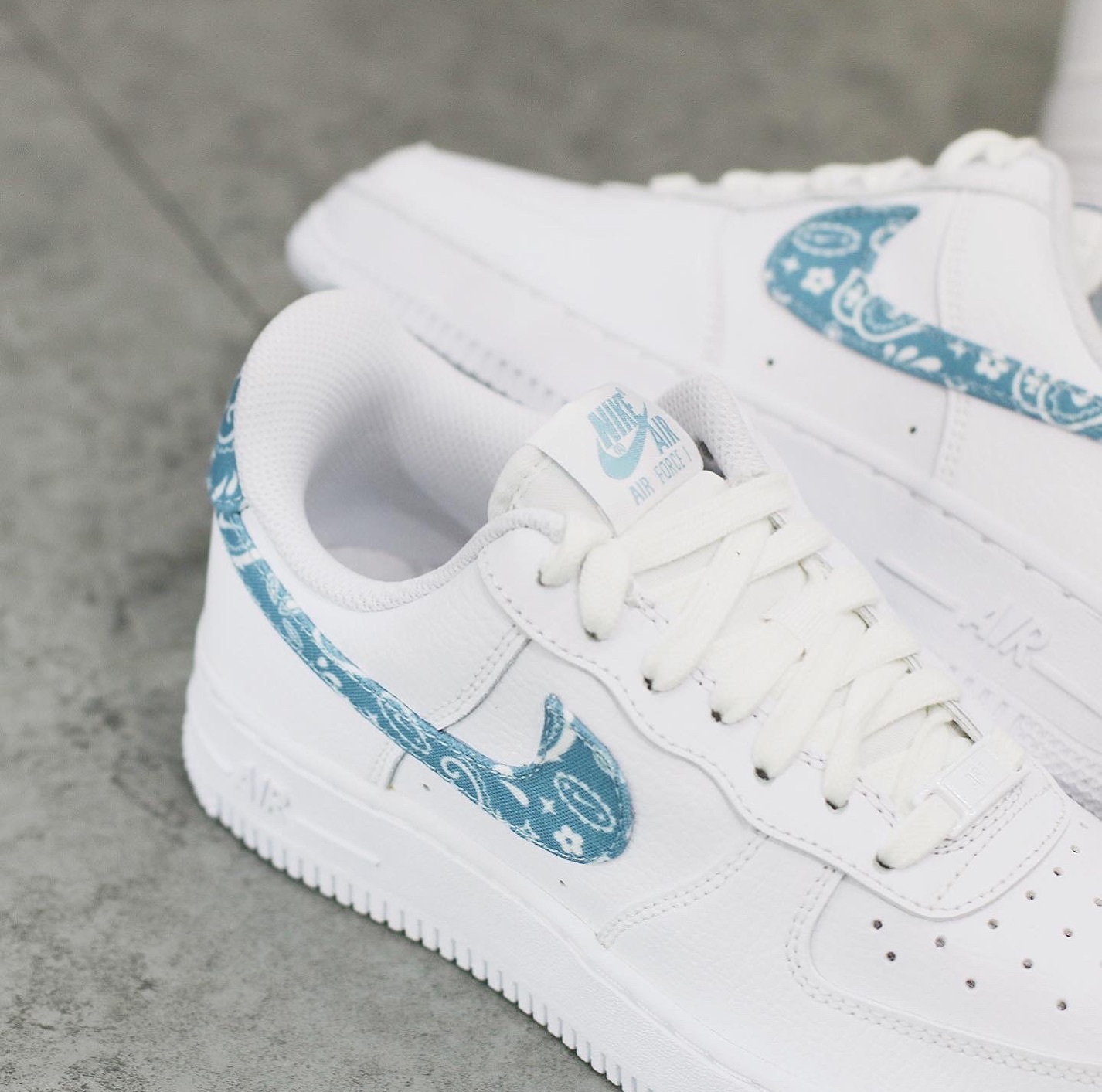 Nike Air Force 1 Low '07 Essential White Worn Blue Paisley DH4406-100