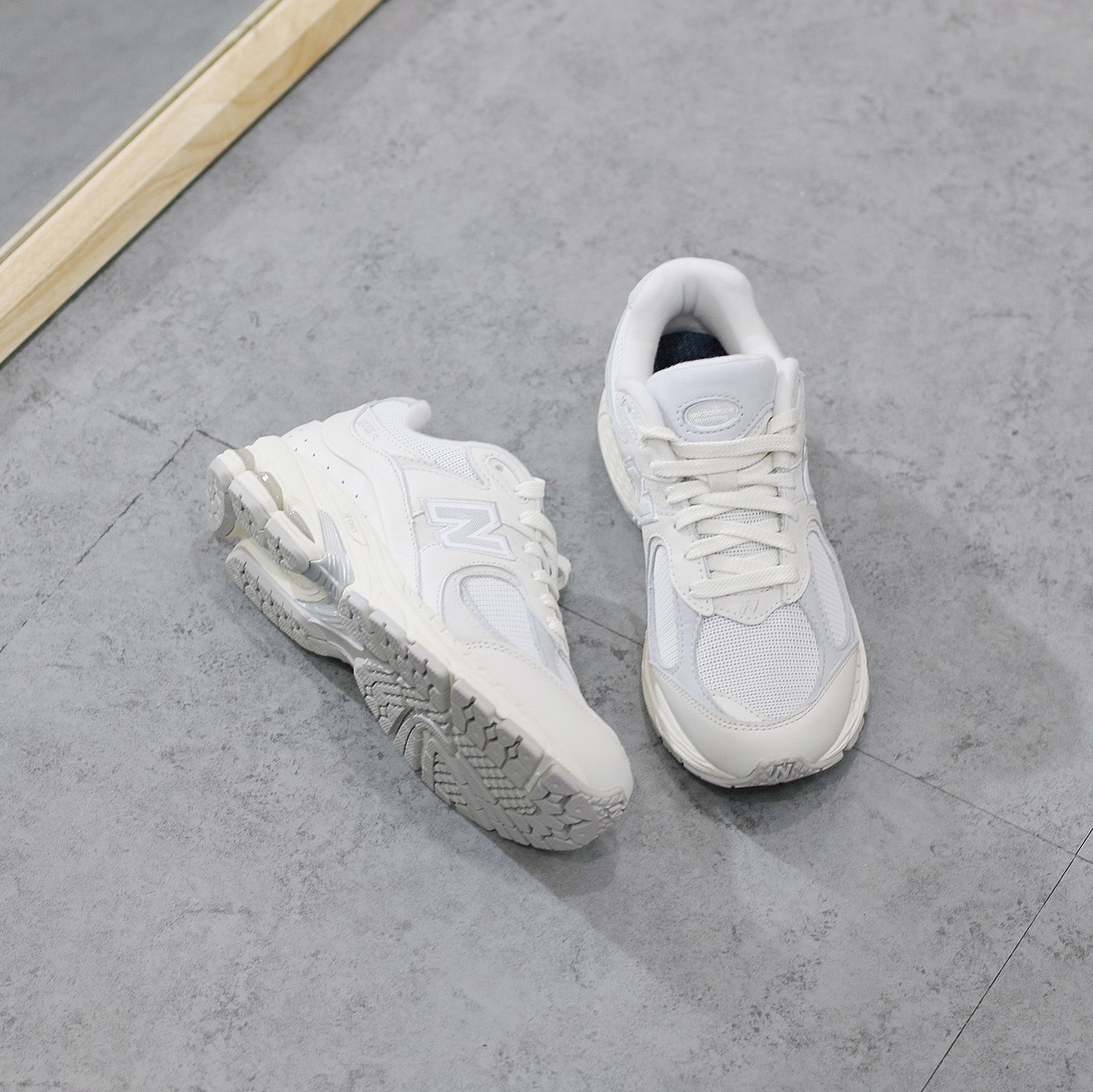 New Balance M2002RWP White Salt 奶白色