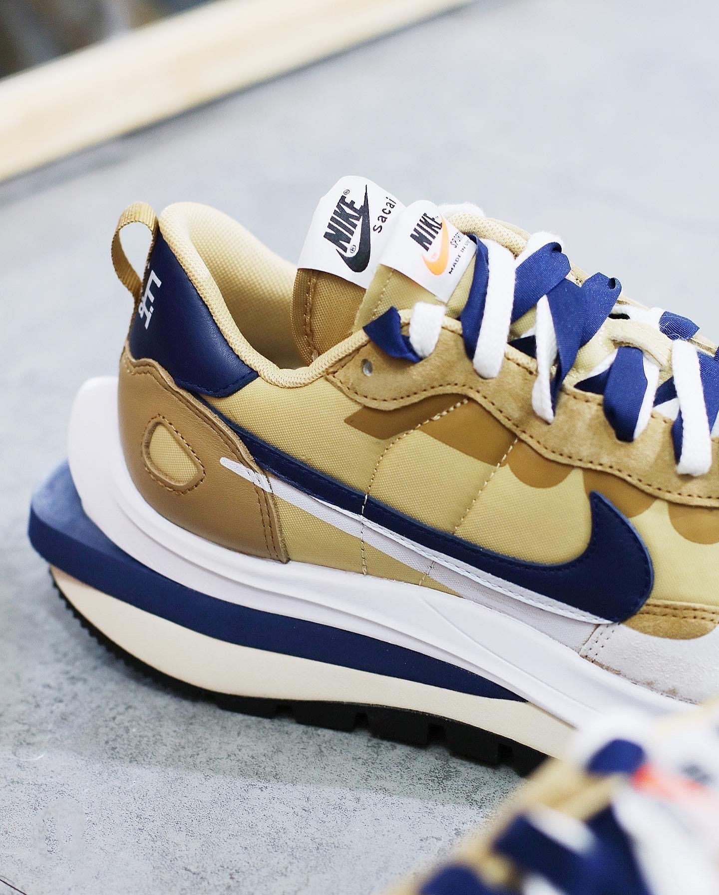 Nike x Sacai VaporWaffle Sesame Blue DD1875-200