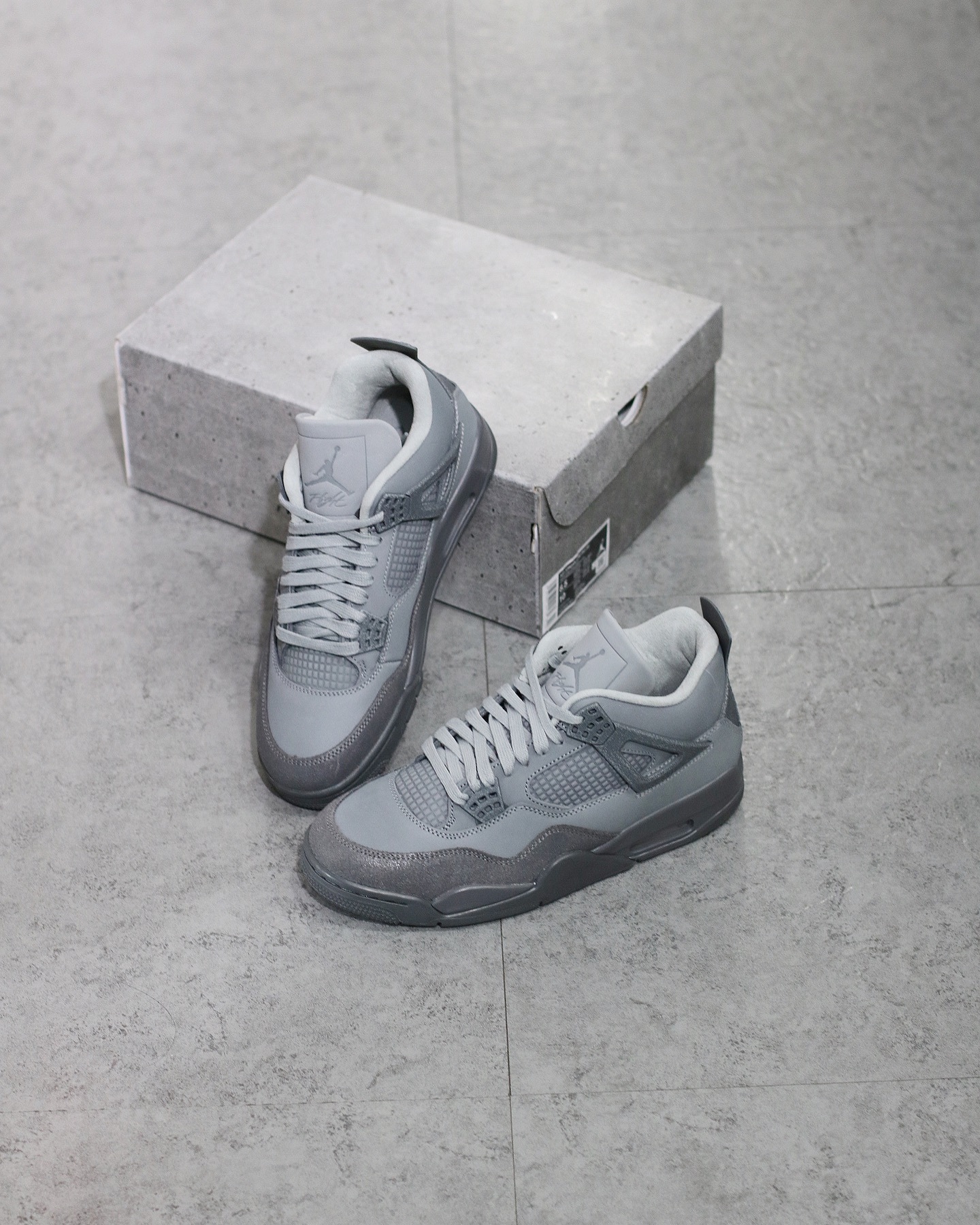 Nike Air Jordan 4 Wet Cement Olympics Wet Cement 深灰色  FQ7928-001