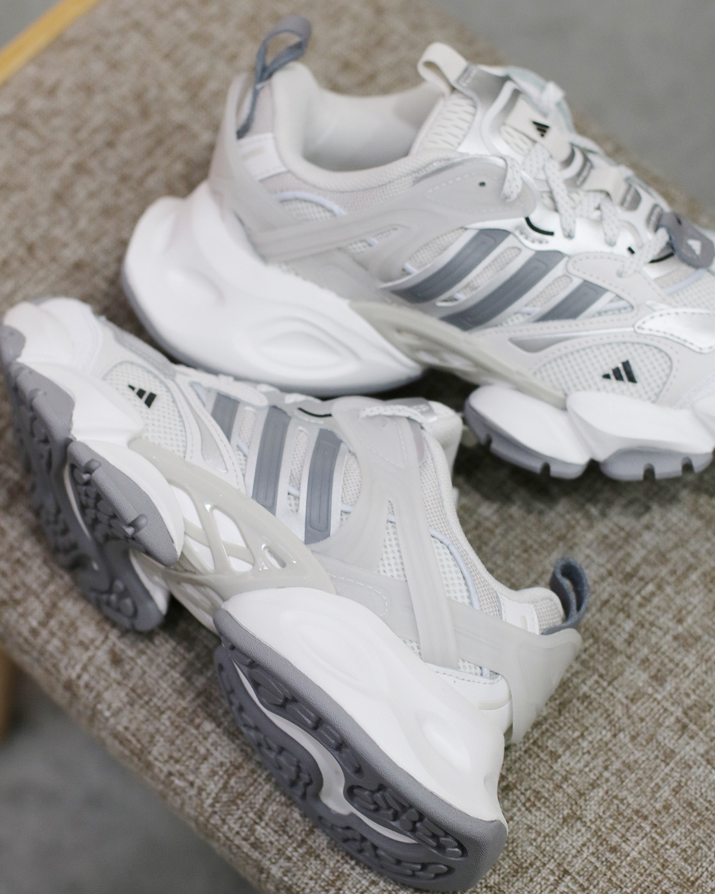 日本未発売adidas XLG RUNNER DELUXE.26.5cm Buy adidas XLG Runner Deluxe 'Grey Silver' JP5761 - Novelship