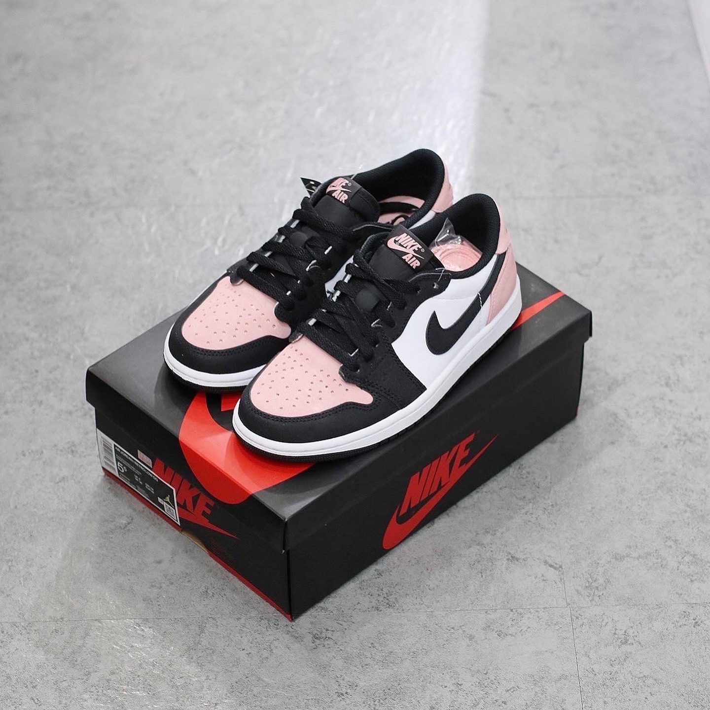 Nike Air Jordan 1 Low OG Bleached Coral 黑粉 CZ0790-061  CZ0858-061