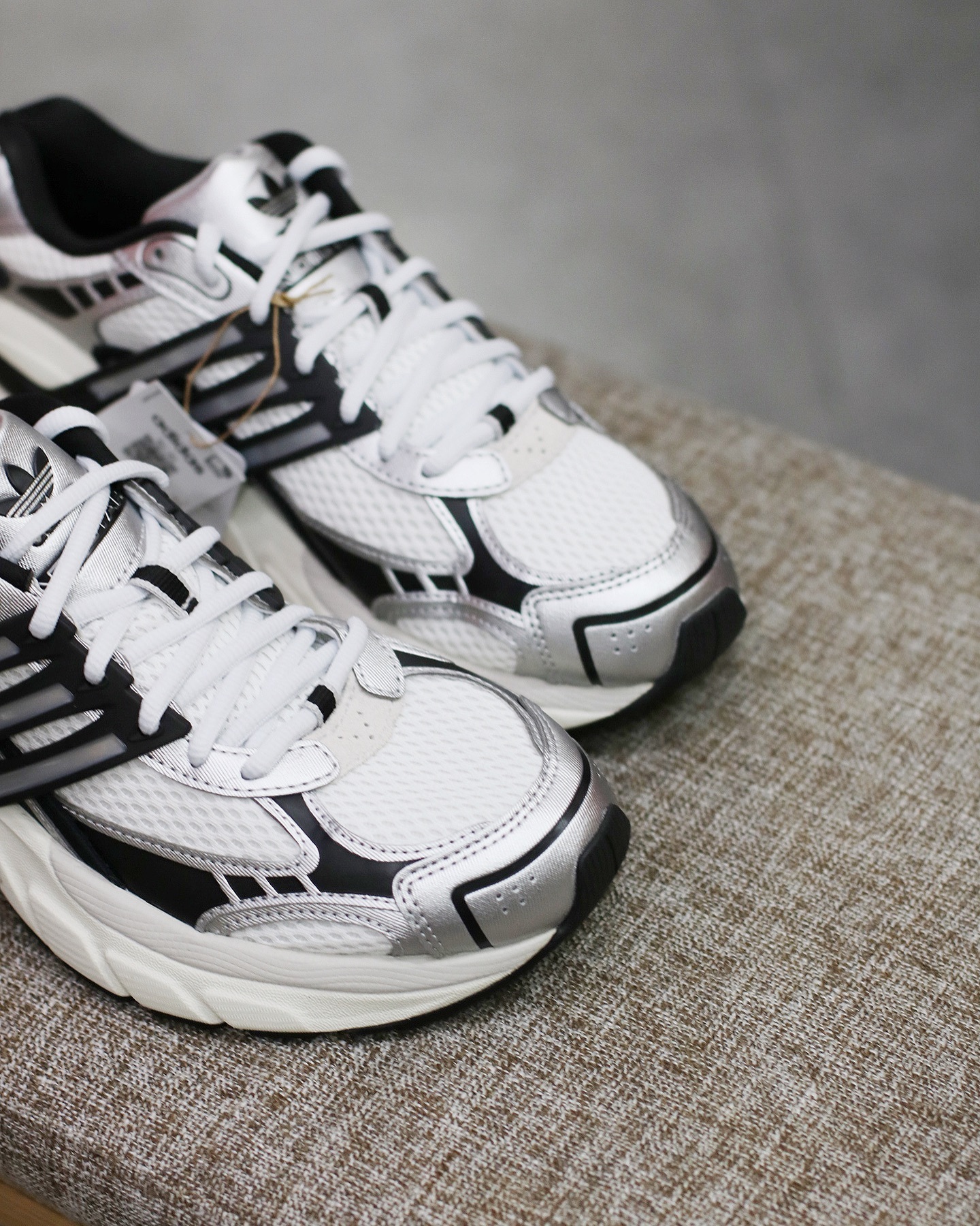 Adidas originals ADISTAR XLG 黑白  IH3381