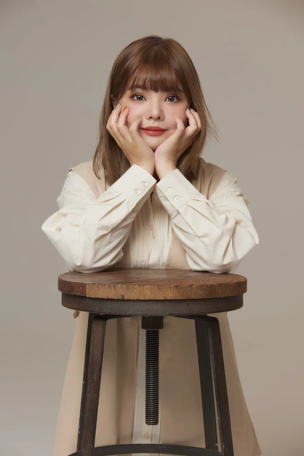 KOMM Salon Stylist NINI