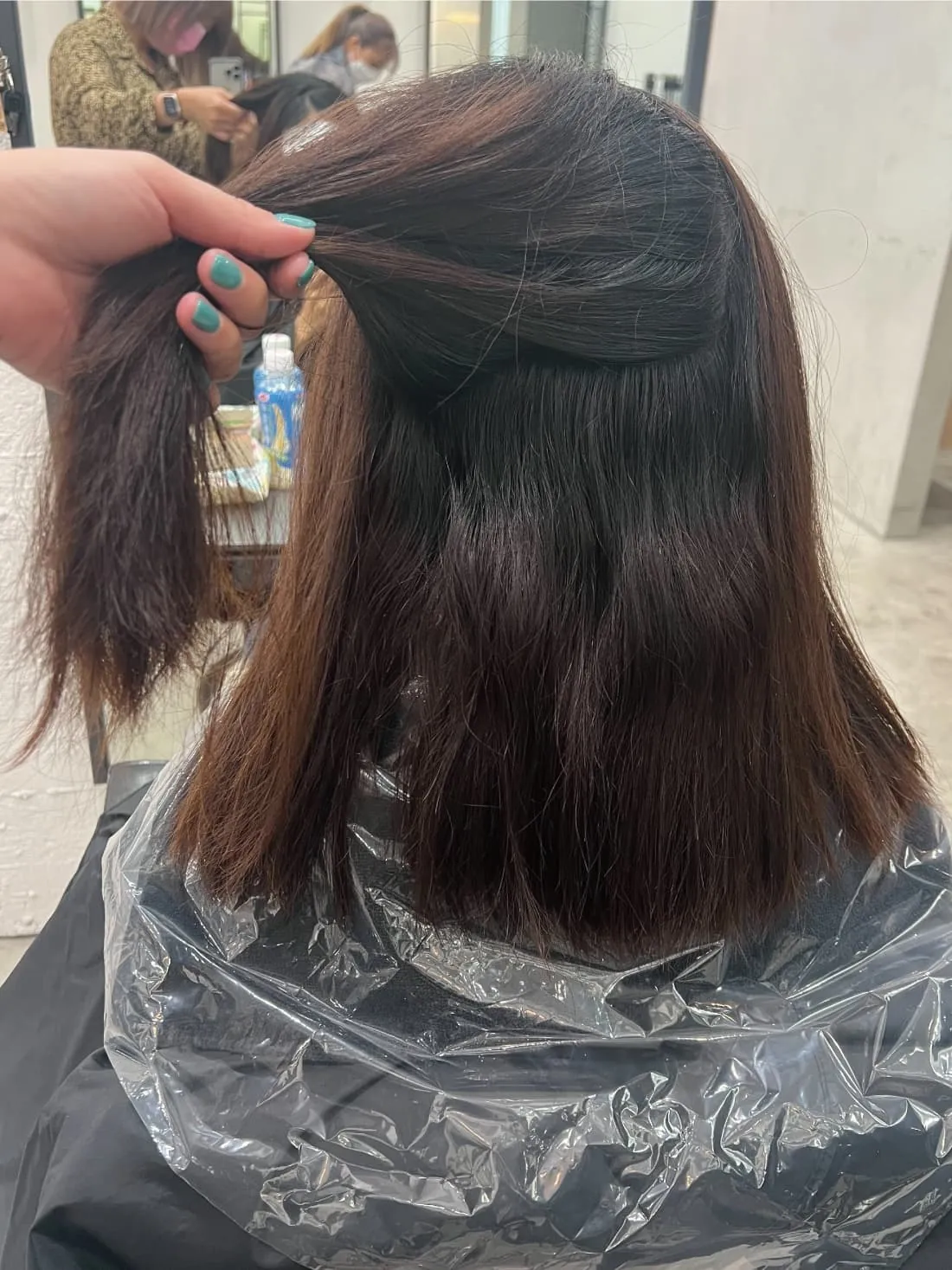 NINI's Work: Hair Flow Was Messy and Uneven Before Hair Straightening