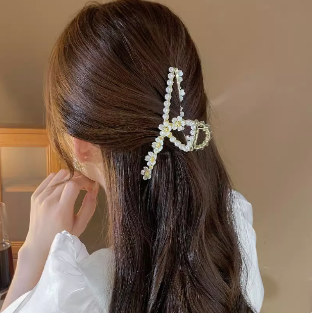 Elegant Hibiscus Flower Hair Claw