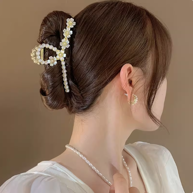 Elegant Hibiscus Flower Hair Claw