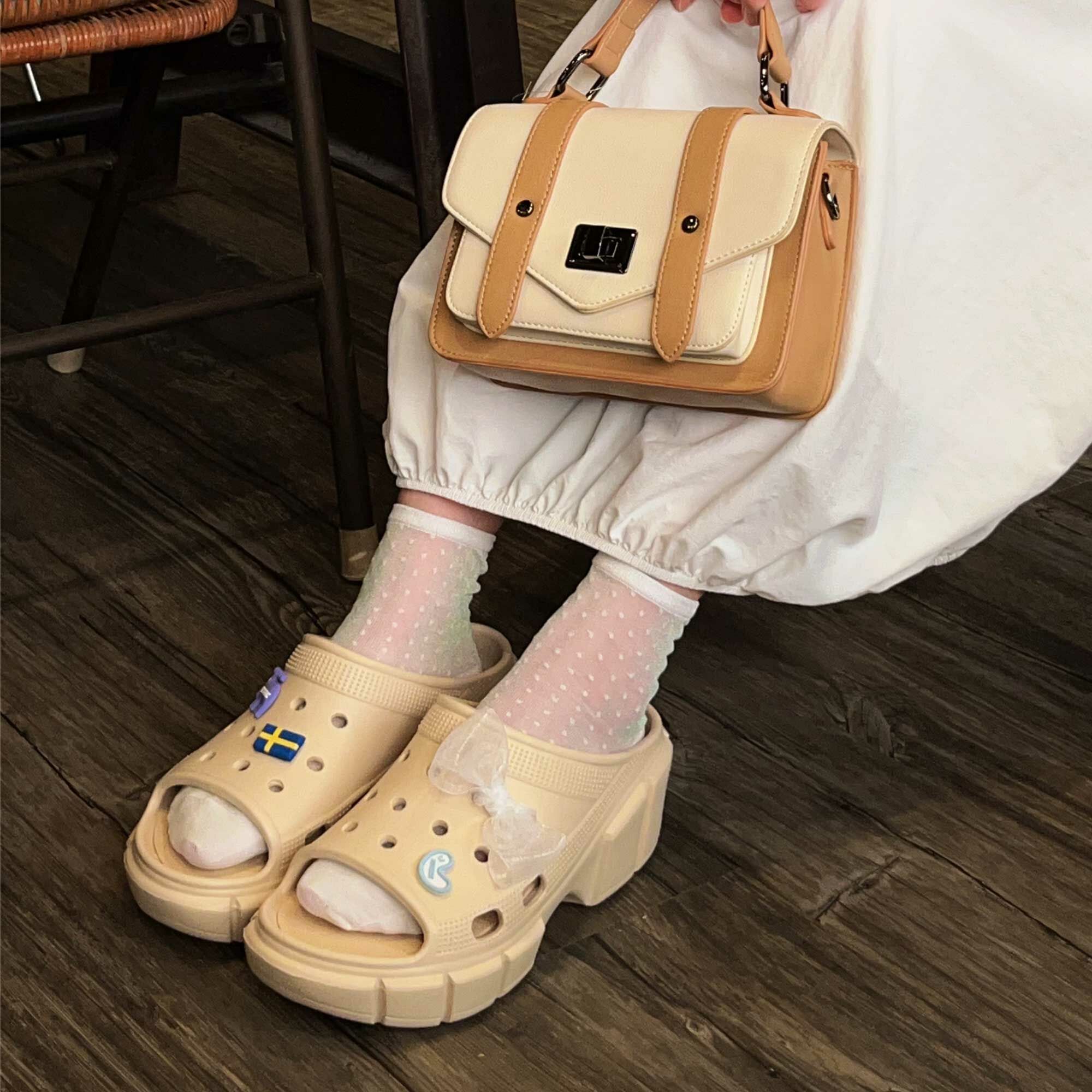 奧黛麗經典再現｜moz 復古洞洞厚底拖鞋 輕量防水 (燕麥奶)