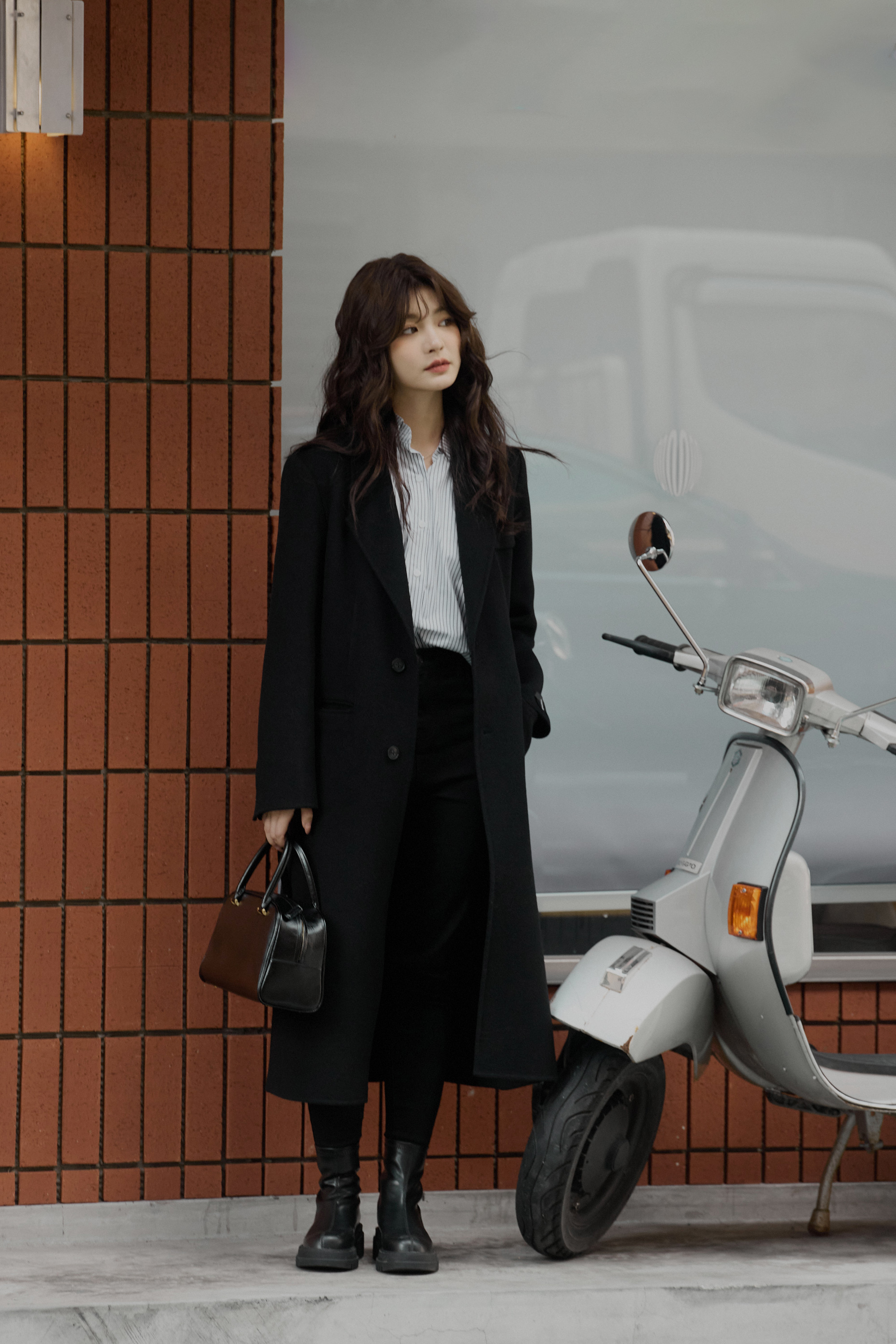 guten made/100%羊毛 可拆式墊肩西裝款手工大衣-黑