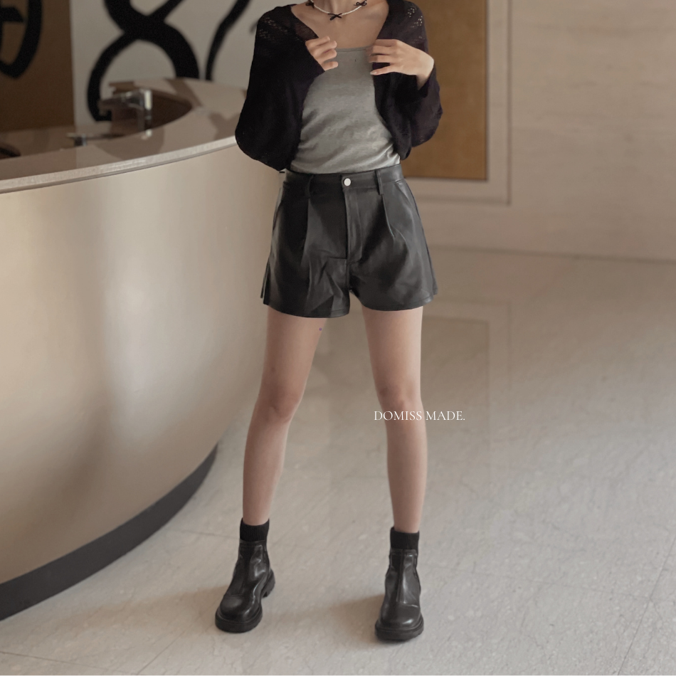 【DOMISS訂製】高質感霧面皮革短褲-2色 皮褲 短褲 A字短褲 (現貨)