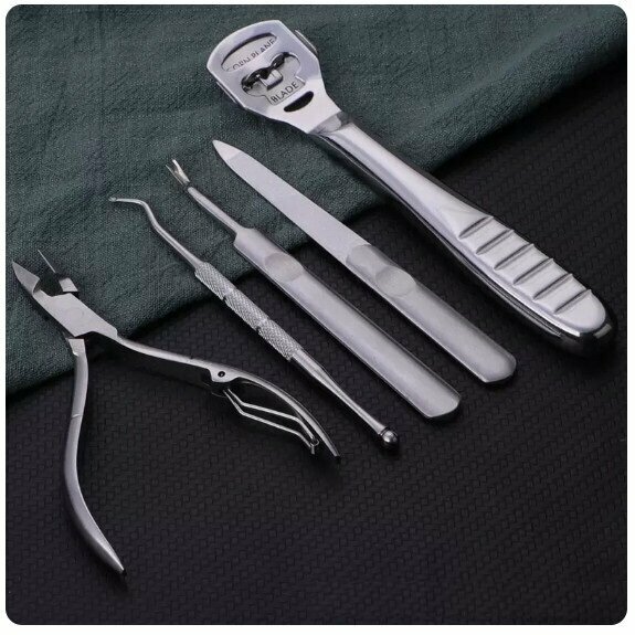 Popular nail trimmer (4-piece set of sharp-nose pliers + foot scraper)