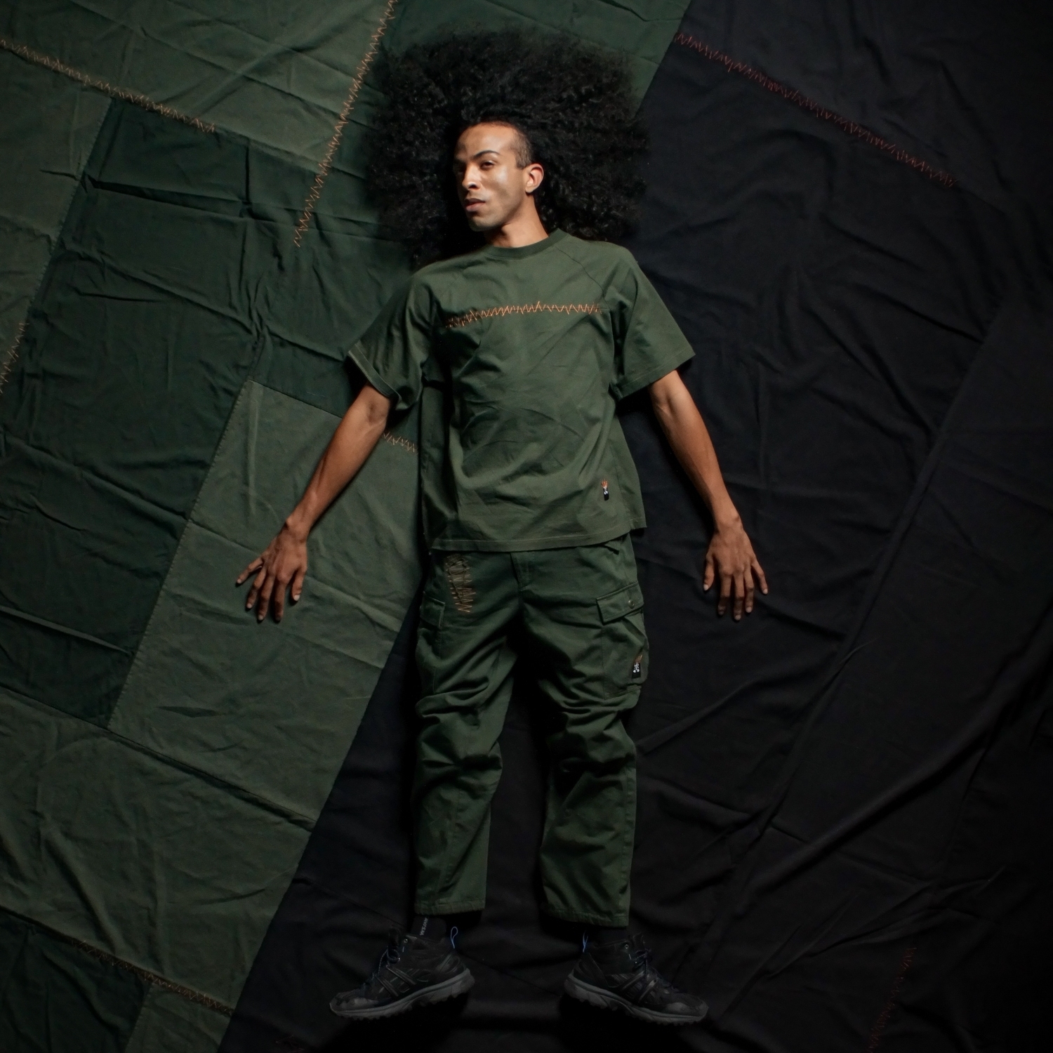 縫合拼接寬鬆彈簧棉Tee-陸軍綠