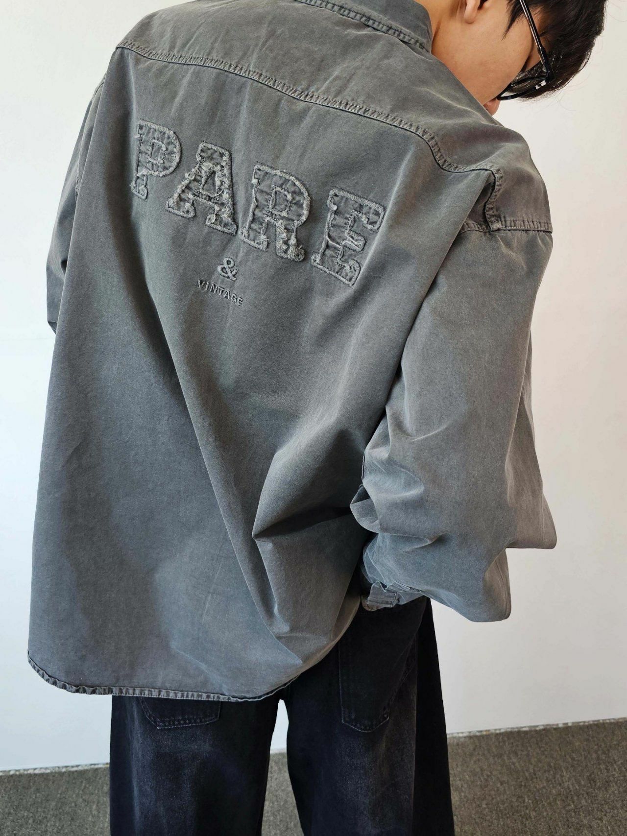 洗水淨色英文字長袖恤衫 Floor&co-027S