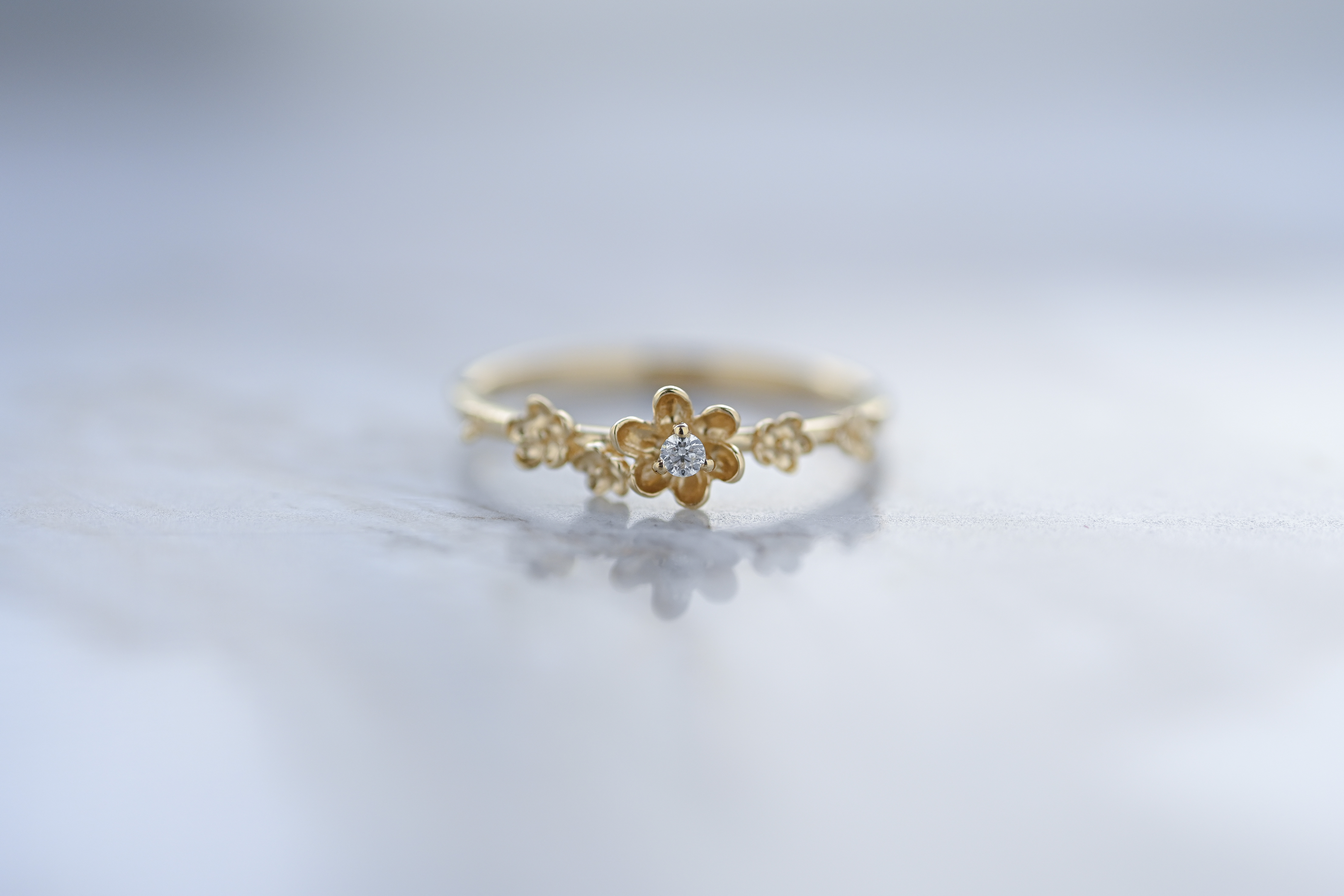 18K Fleur Diamond Ring