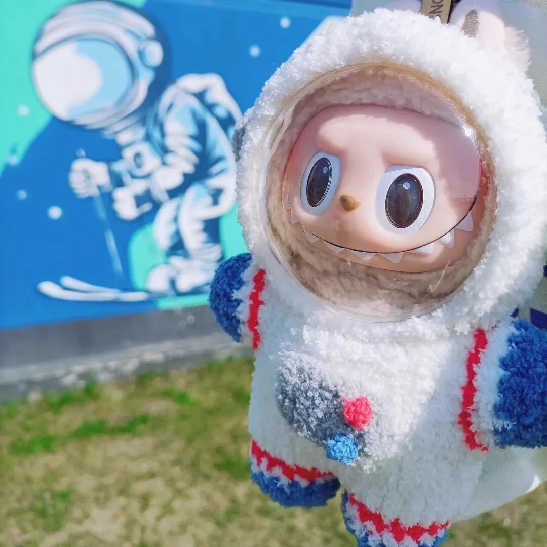 拉布布 LABUBU 心動馬卡龍 吊飾專用服裝 太空人套裝 (無附吊飾)