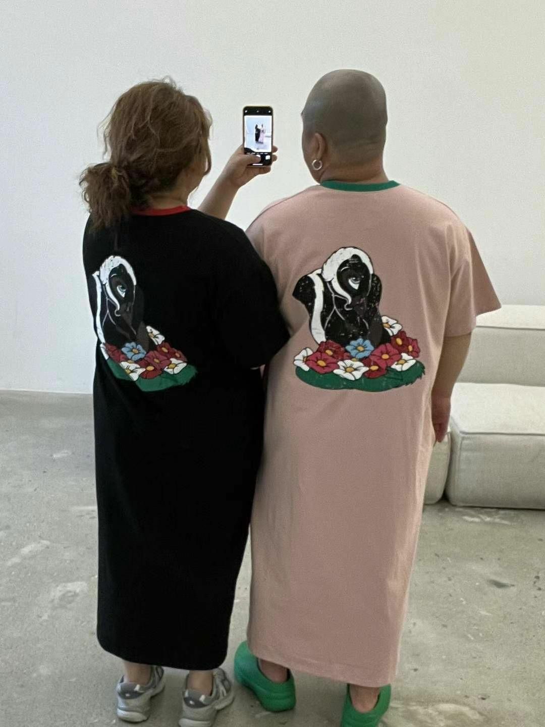 英文字圖案短袖長裙(女裝) KKUKKU-015T