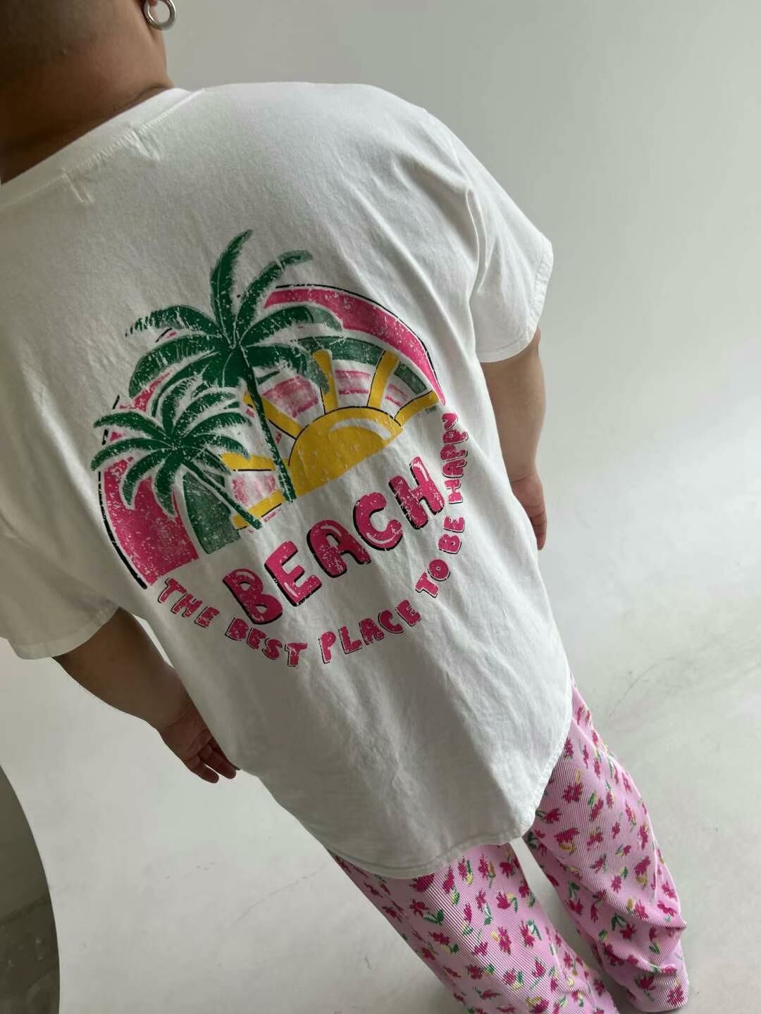 英文字圖案短袖Tee KKUKKU-016T