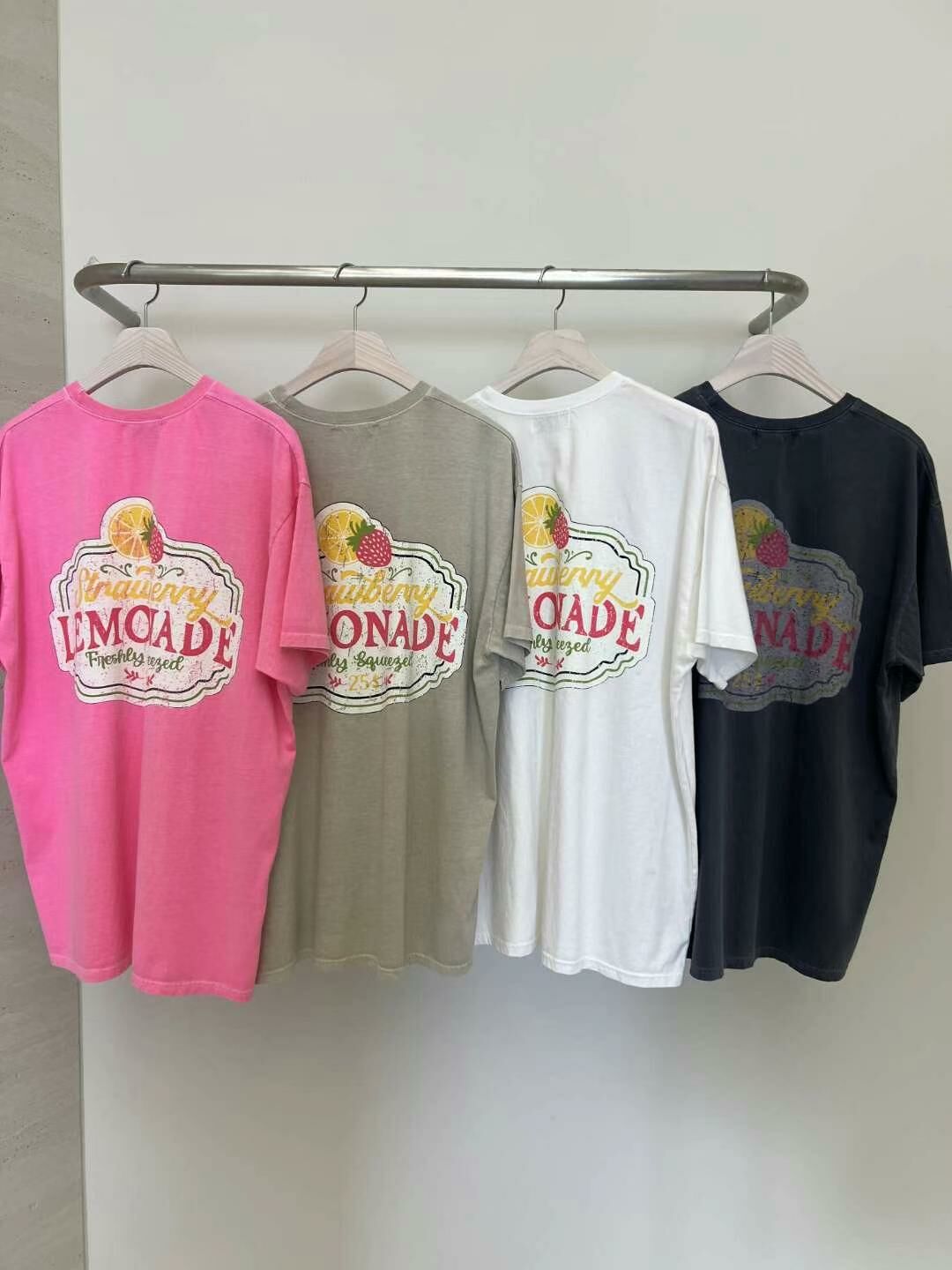 英文字圖案短袖Tee KKUKKU-017T