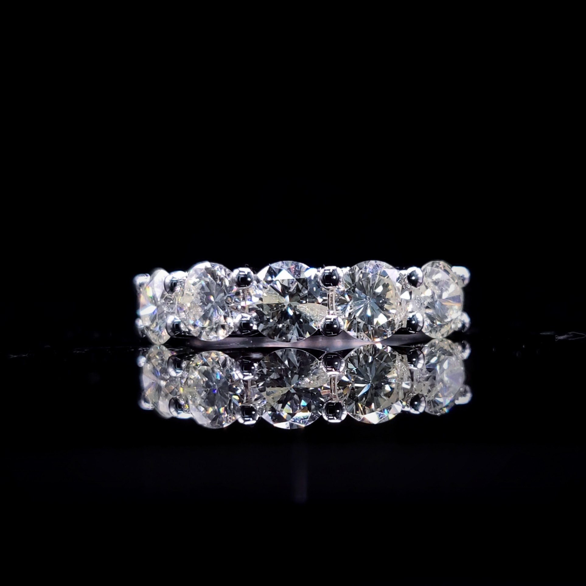 18K White Gold 1.61ct Diamond Ring