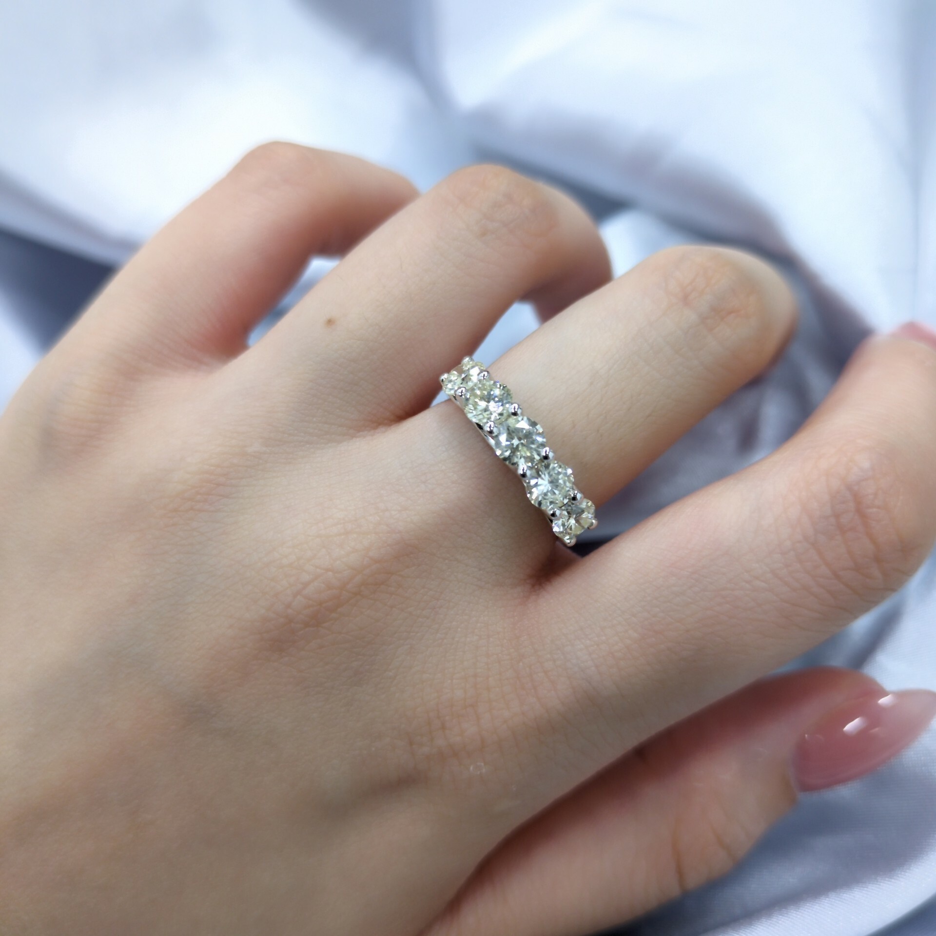 18K White Gold 1.61ct Diamond Ring