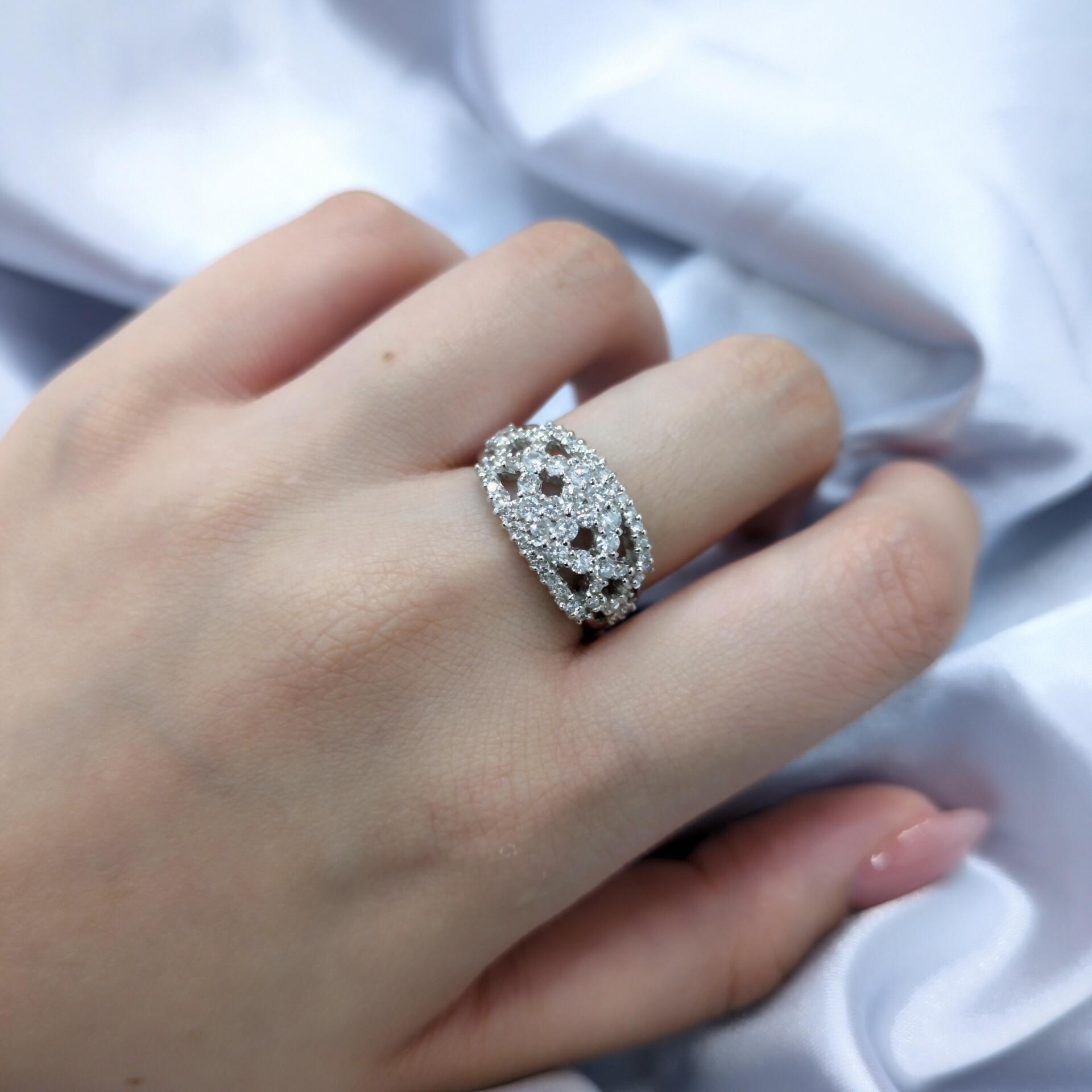 18K White Gold 0.64ct Diamond Ring